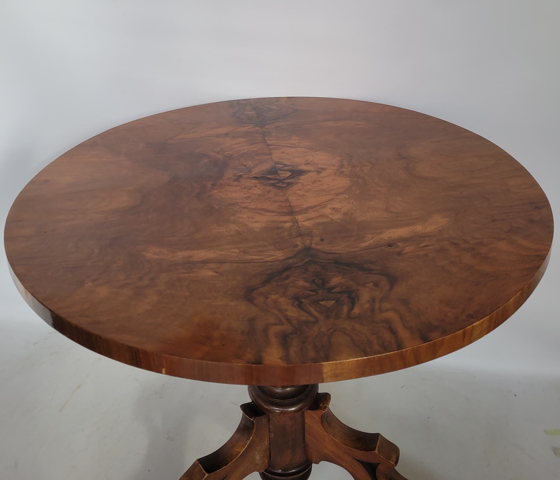 Stół okrągły art déco, brązowy, orzech, lata 30. - 371896