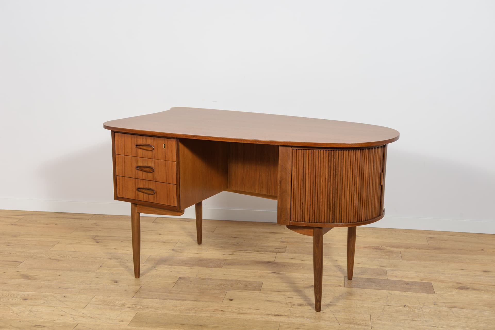 Biurko Kidney Desk, brązowy, teak, Dania, lata 60. - 371949