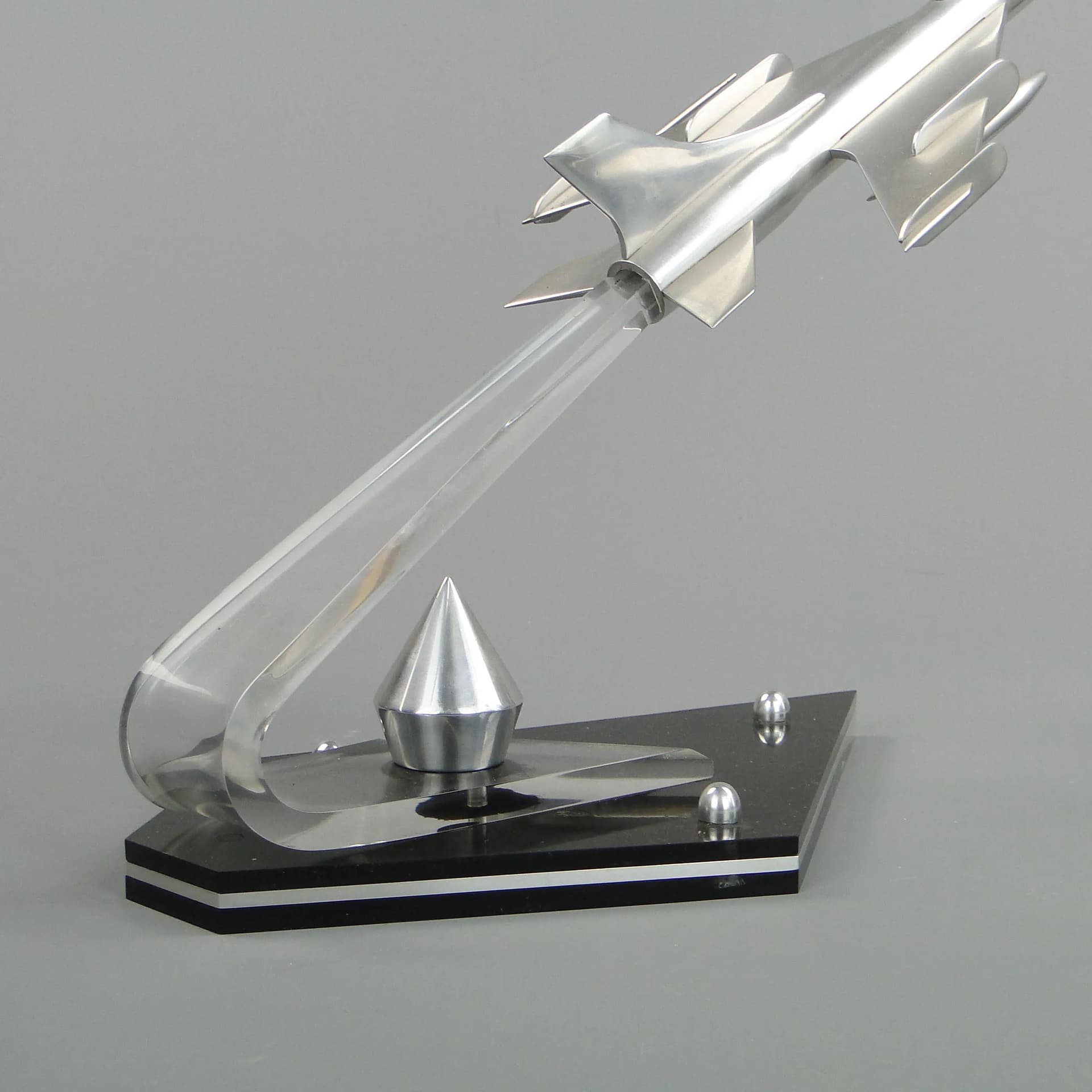 Model samolotu F-16 Walczący Sokół, srebrny, aluminium polerowane, akryl czarny, USA, lata 70. - 372014