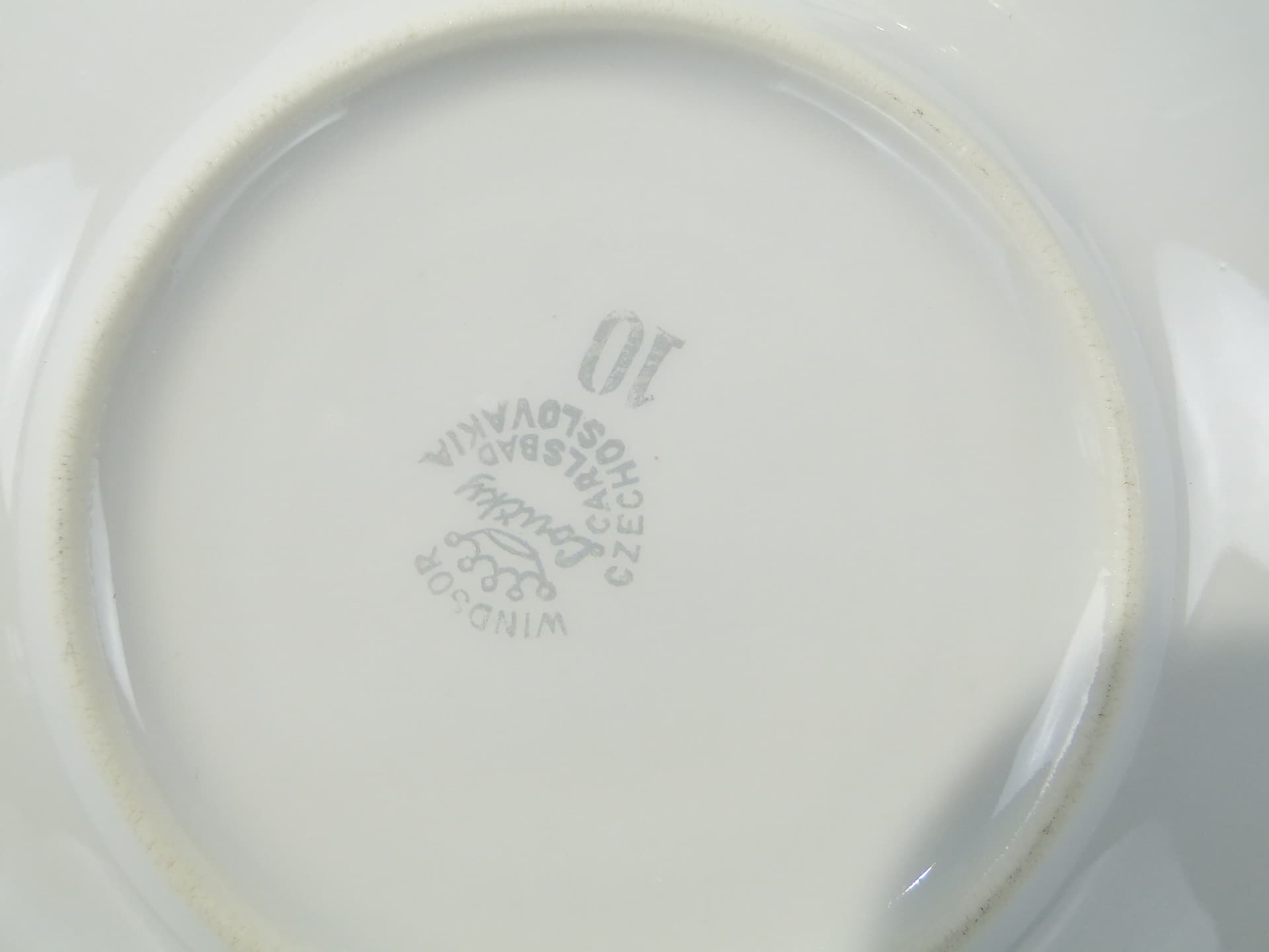 Filiżanka do espresso Windsor, porcelana niebieska biała, złocenie, Czechosłowacja, lata 50. - 372045