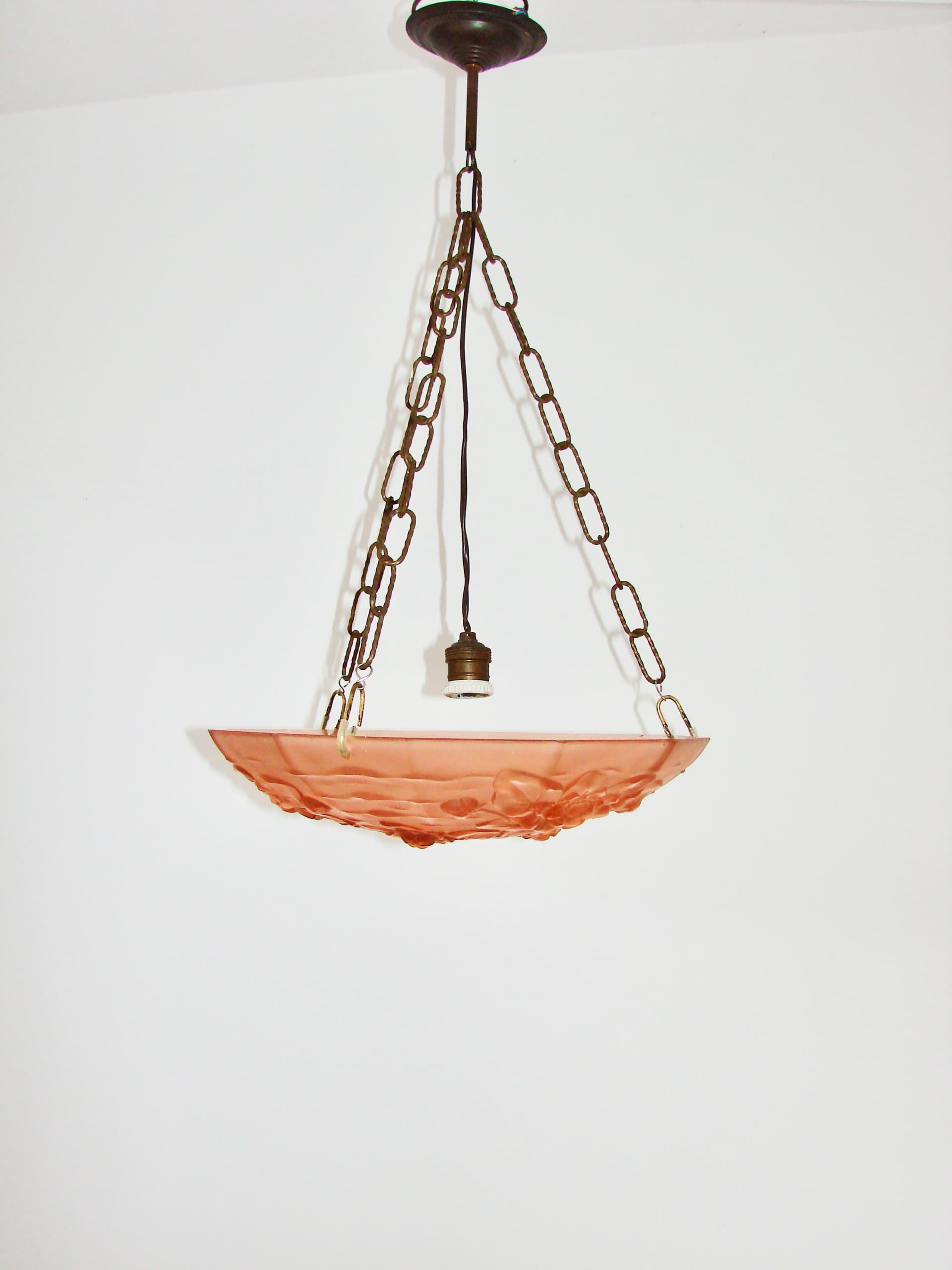 Lampa wisząca Ampla Art Deco, szkło różowy, mosiądz złoty, Francja, lata 30. - 372180