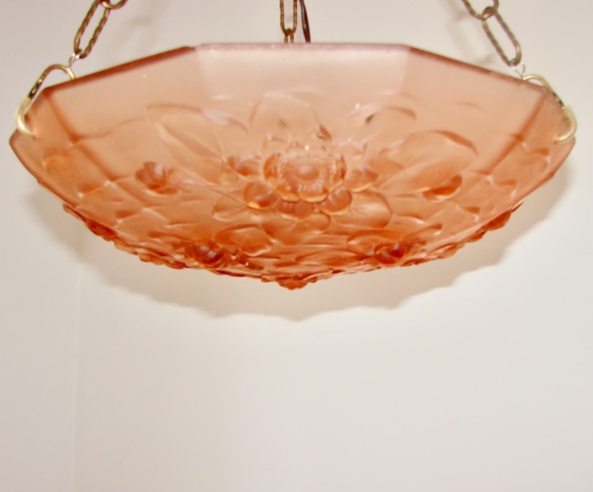 Lampa wisząca Ampla Art Deco, szkło różowy, mosiądz złoty, Francja, lata 30. - 372186