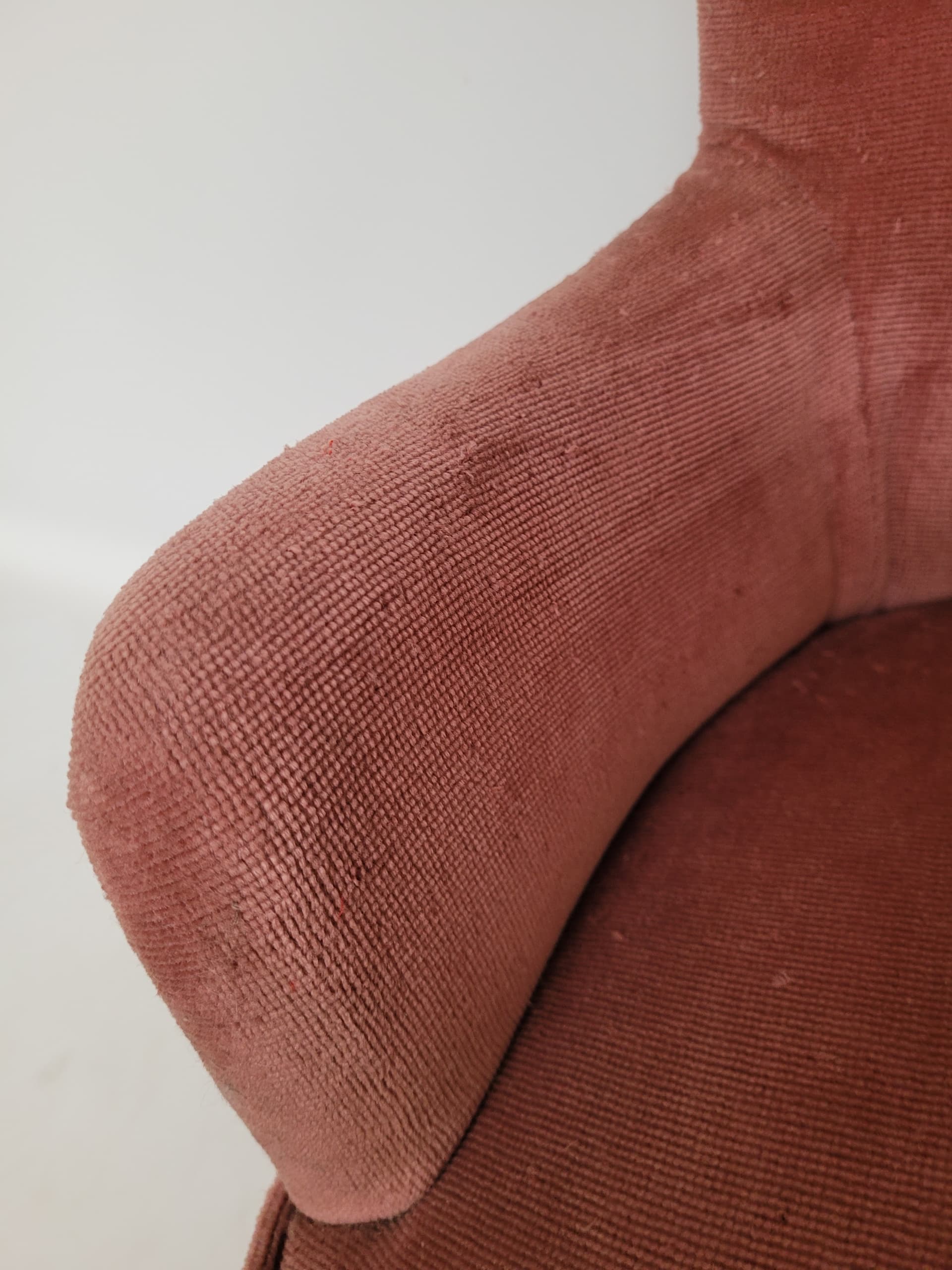 Fotel chesterfield, welur różowy, początek XX w. - 377745