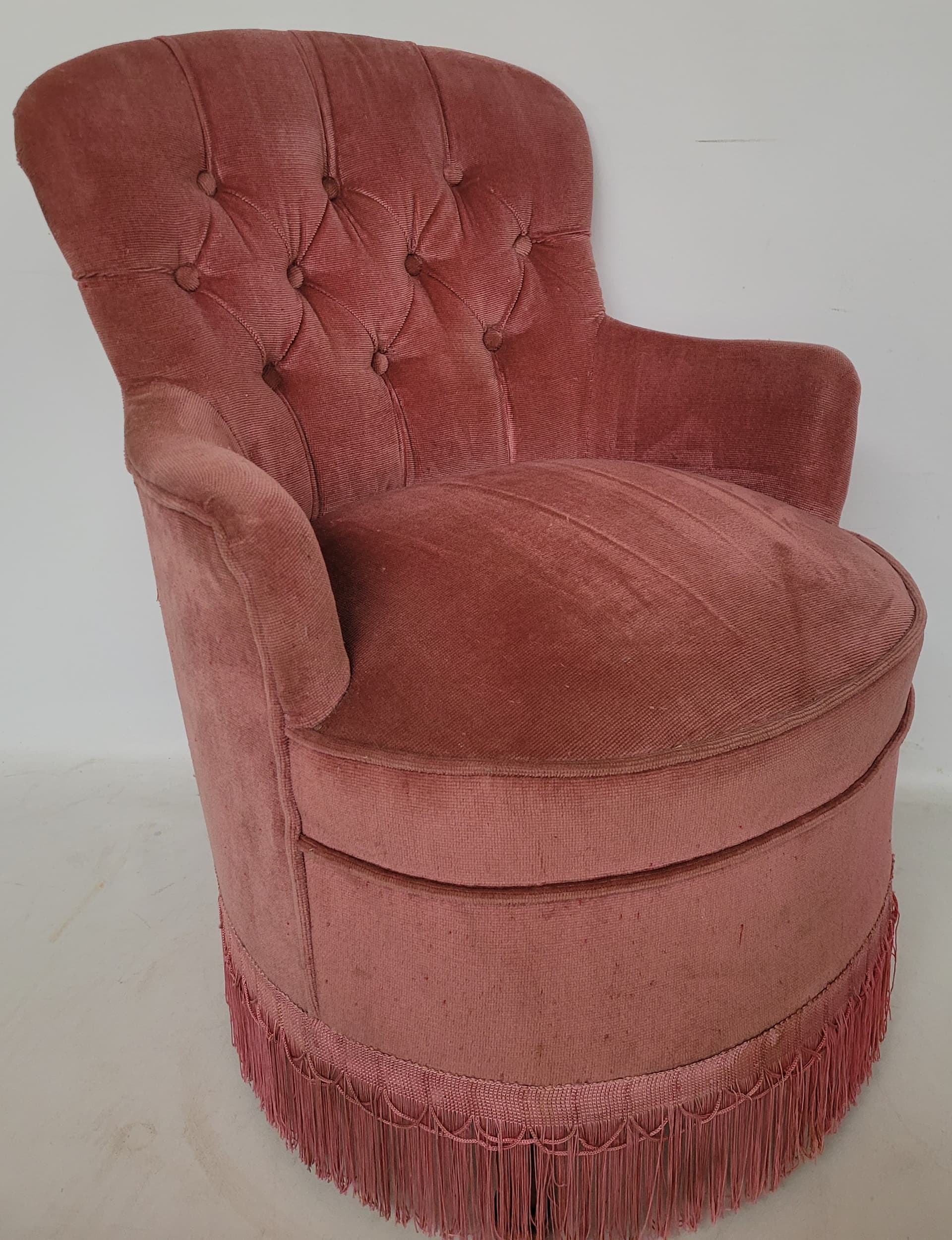 Fotel chesterfield, welur różowy, początek XX w. - 377740