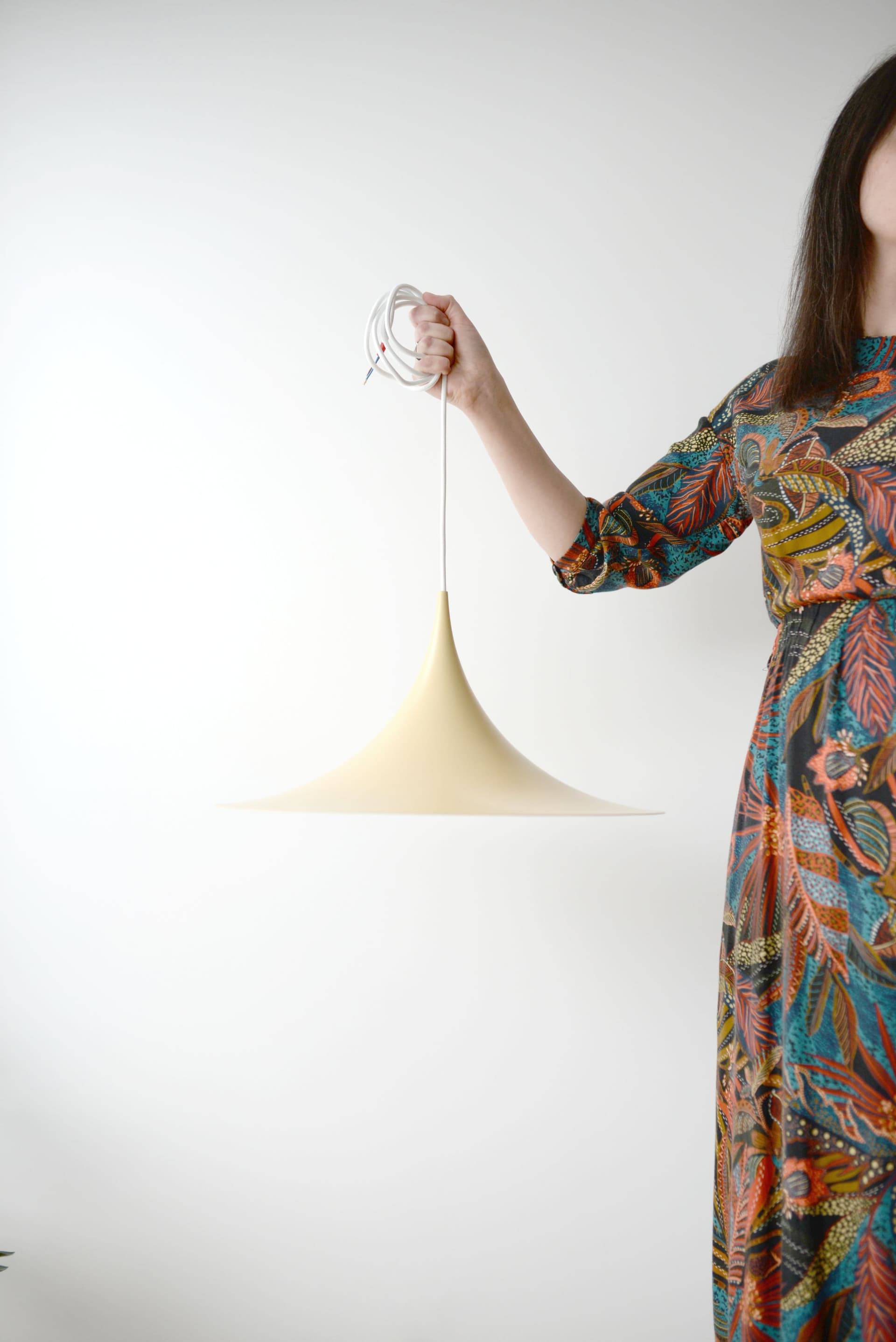 Lampa wisząca Semi, beżowy, metal, proj. C. Bonderup, proj. T. Thorup, Dania, lata 60. - 372594