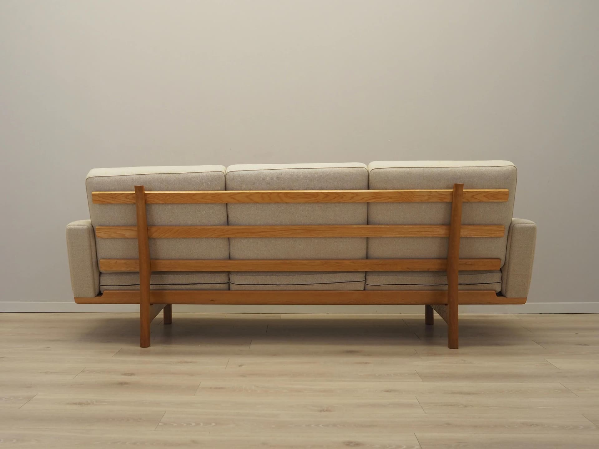 Sofa GE-236, beżowy Hallingdal, dąb, proj. H. Wegner, Dania, lata 60. - 27035