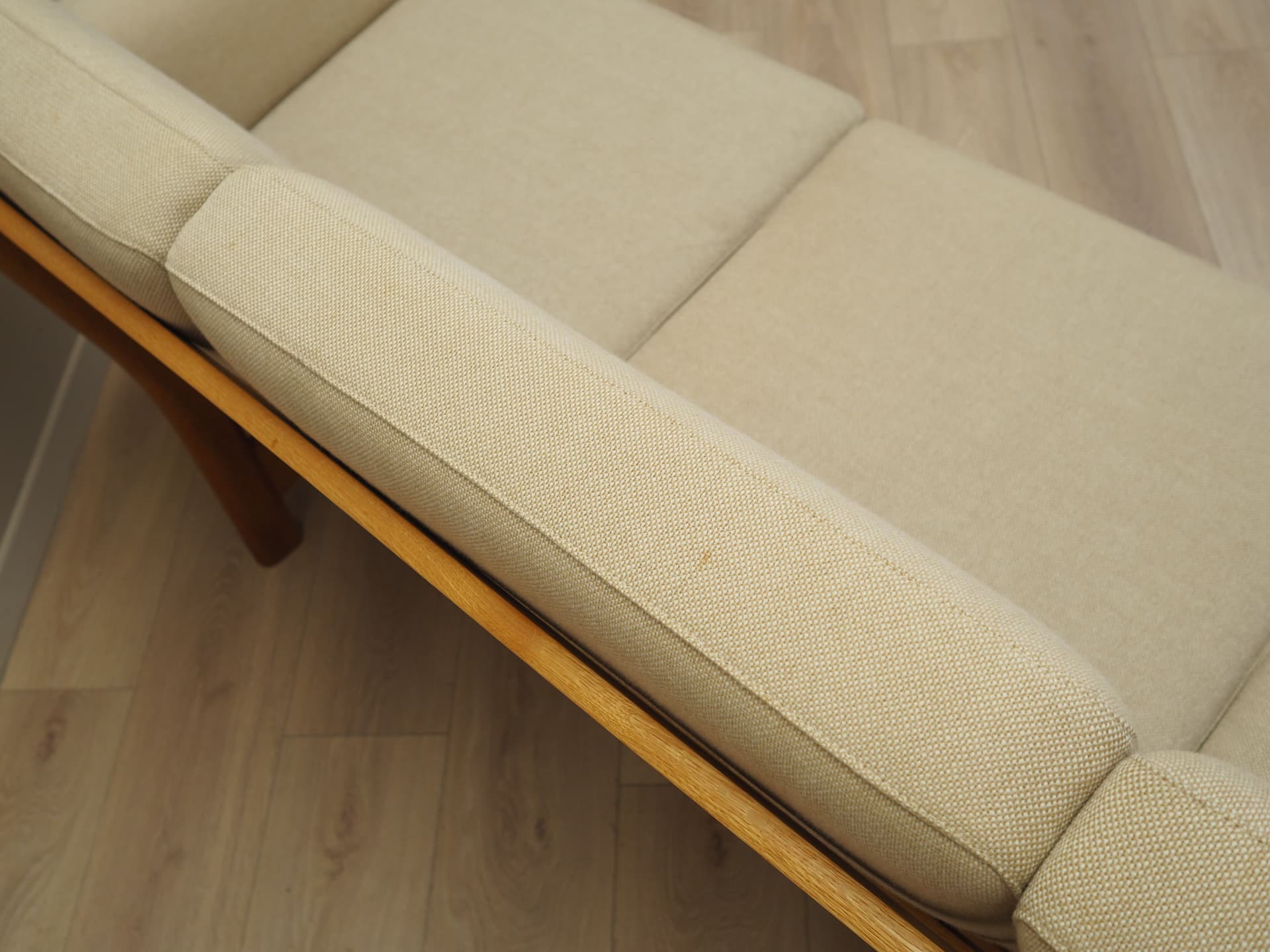 Sofa GE-236, beżowy Hallingdal, dąb, proj. H. Wegner, Dania, lata 60. - 66137