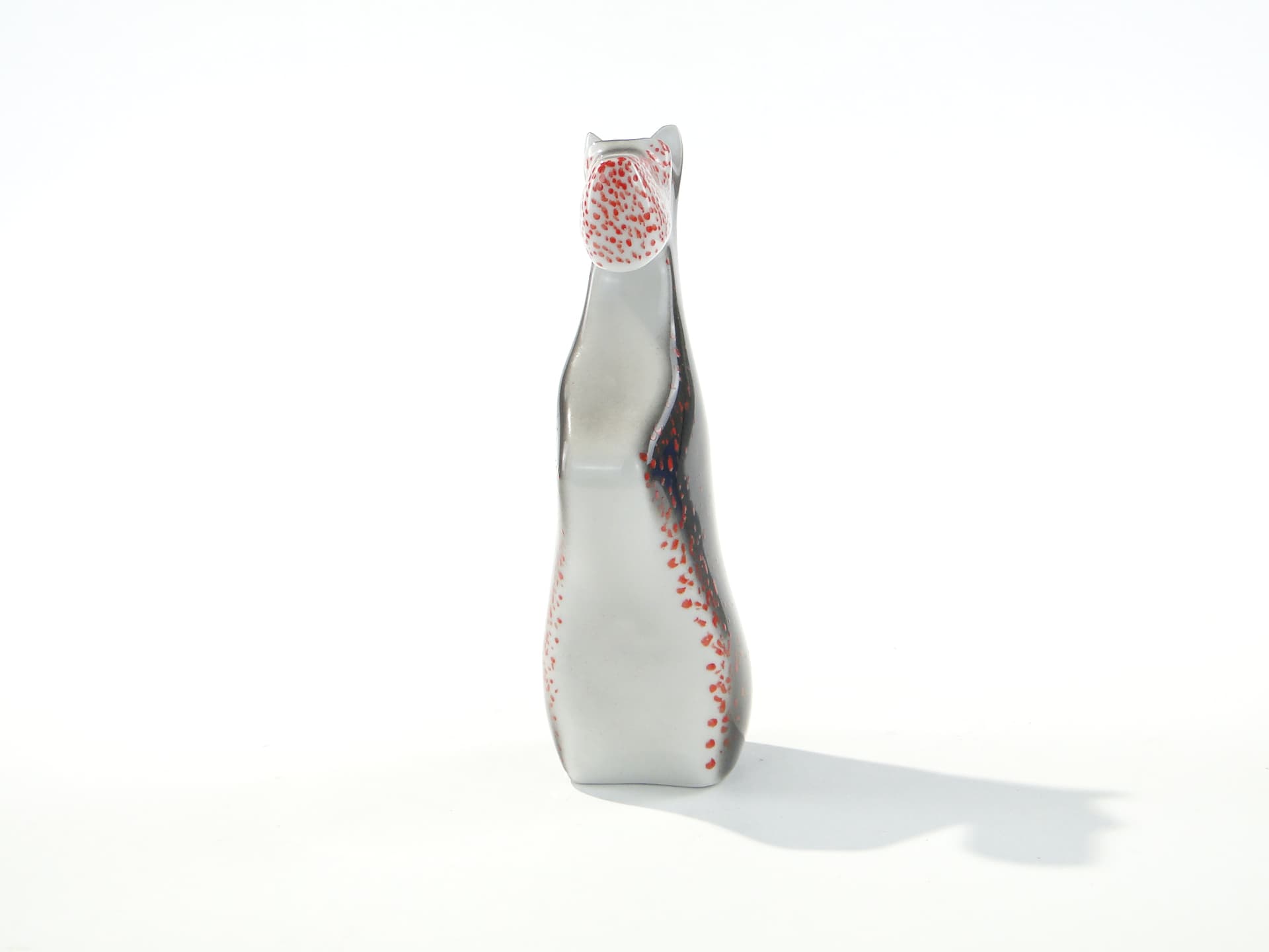 Figurka Terrier Szkocki, porcelana czarna biała czerwona, proj. M. Naruszewicz, Ćmielów, Polska, lata 60. - 372683