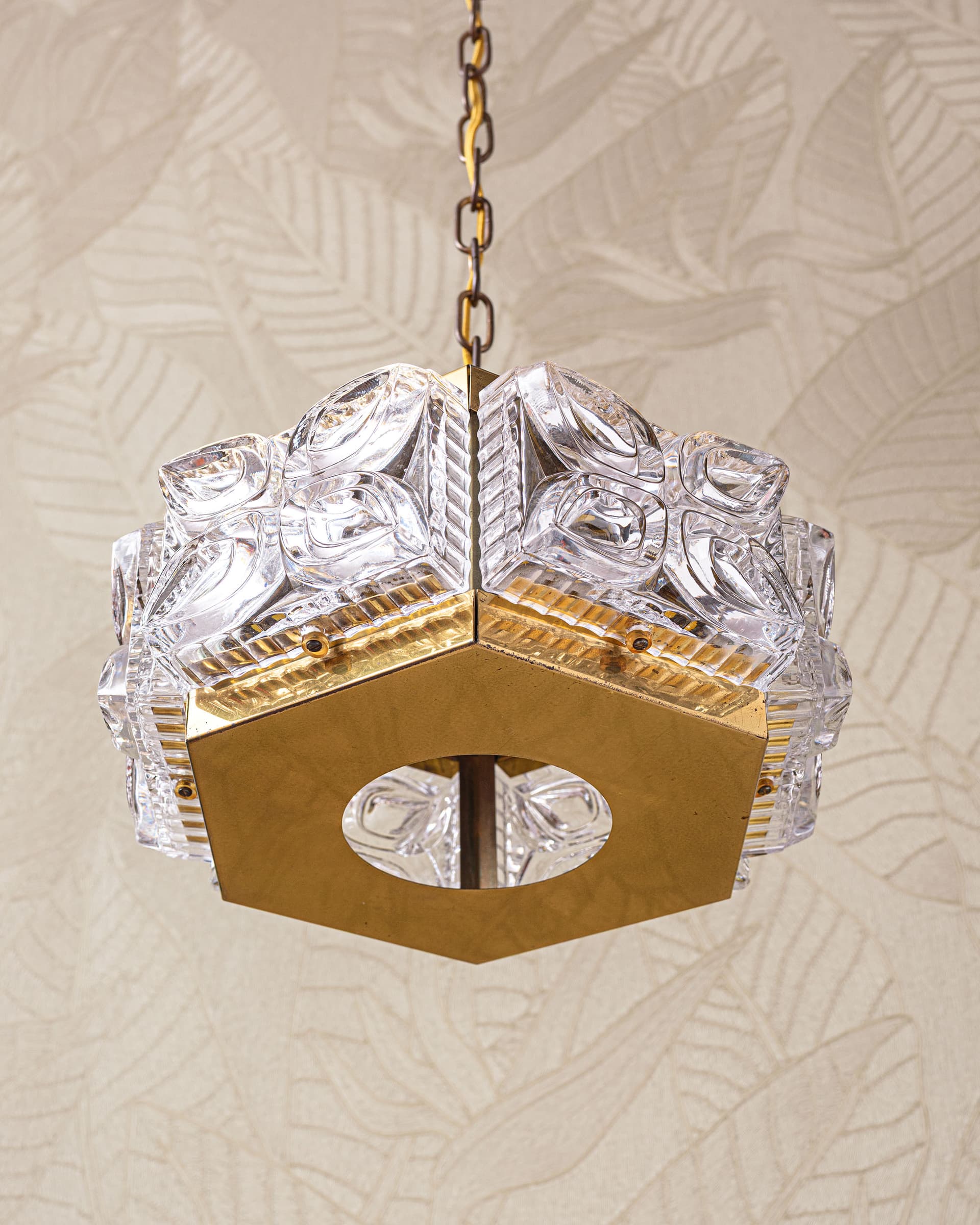 Lampa sufitowa, szkło przezroczyste, mosiądz złoty, proj. C. Fagerlund, Orrefors, Szwecja, lata 70. - 372855