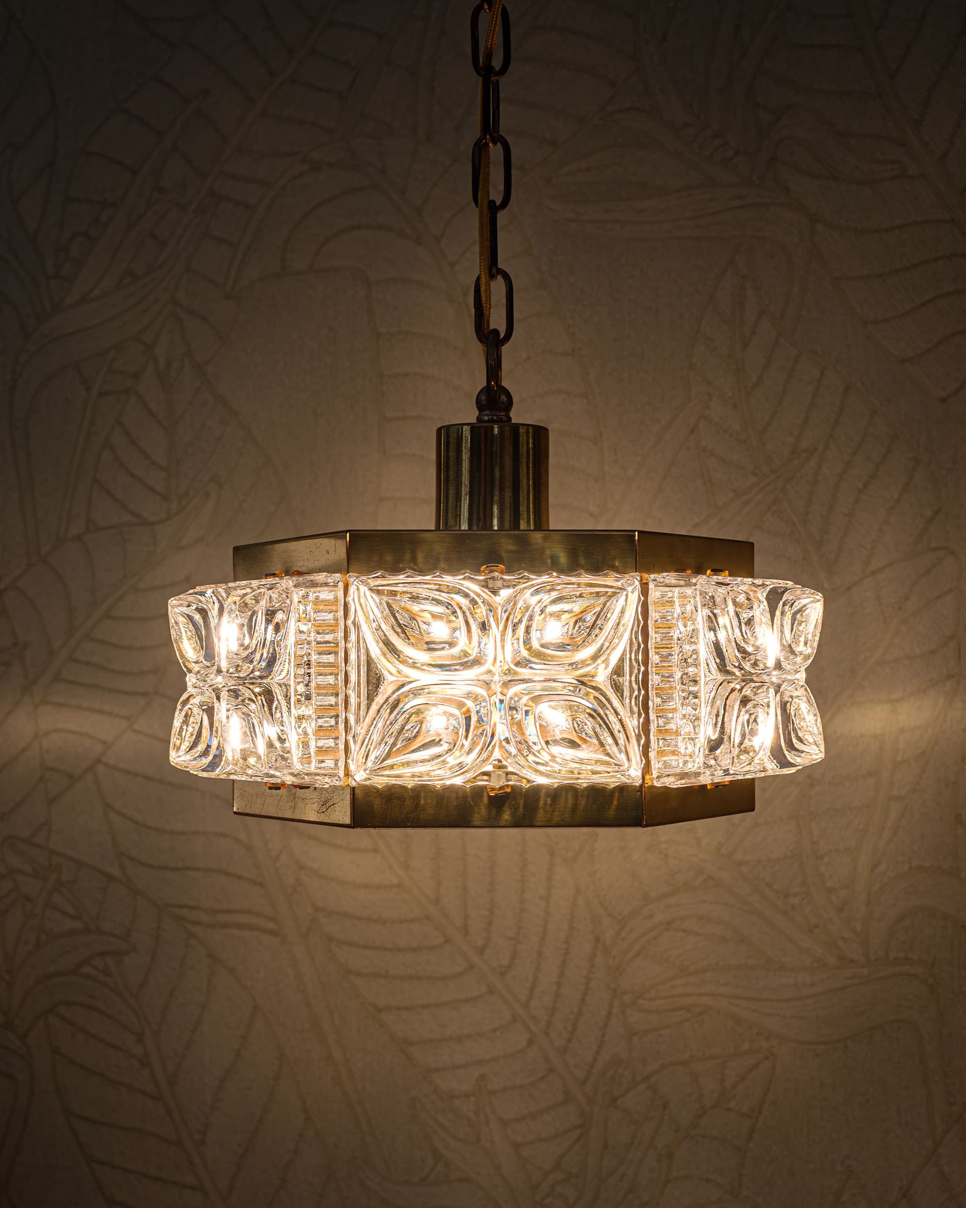 Lampa sufitowa, szkło przezroczyste, mosiądz złoty, proj. C. Fagerlund, Orrefors, Szwecja, lata 70. - 372852