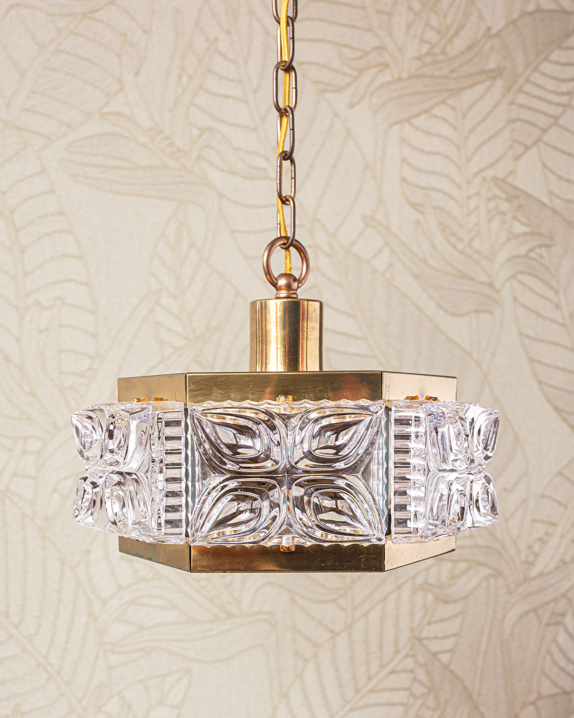 Lampa sufitowa, szkło przezroczyste, mosiądz złoty, proj. C. Fagerlund, Orrefors, Szwecja, lata 70. - 372849