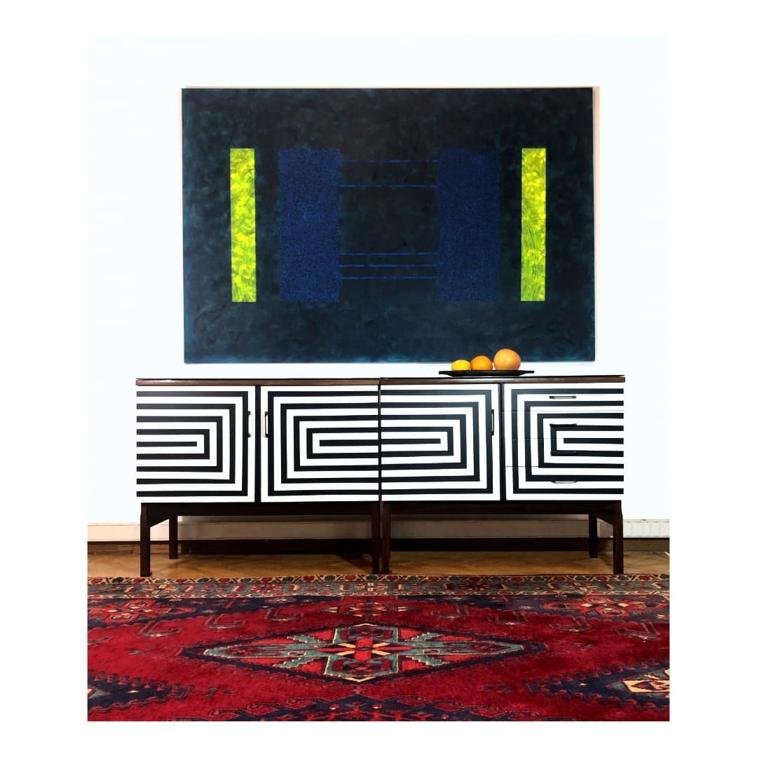 Sideboard Op Art, brązowy, drewno, szkło czarne, Polska, lata 70. - 373561