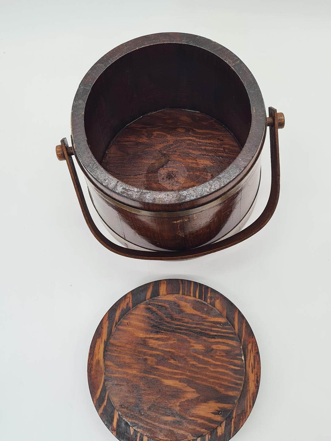 Cookie jar, brown, wood brass, Basketville, USA, 1960s. - 373985
