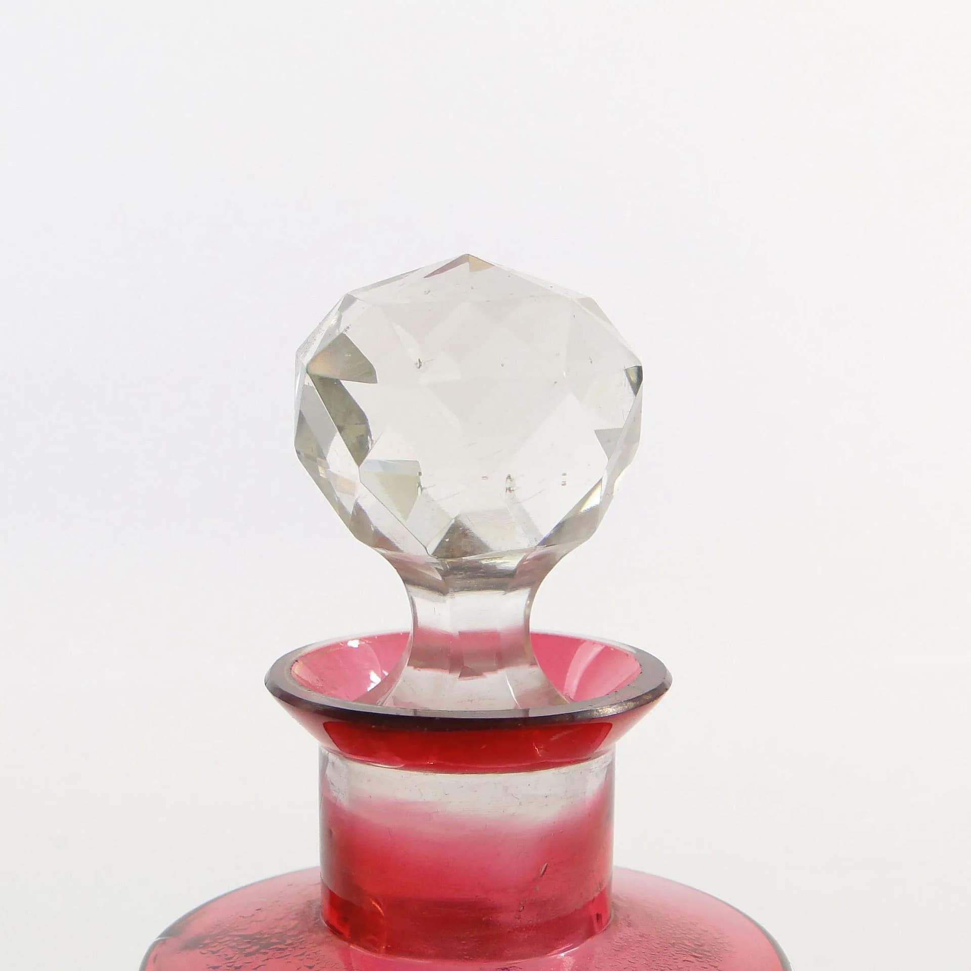 Flakon secesyjny, różowy kryształ, Baccarat, Francja, początek XX w. - 27229