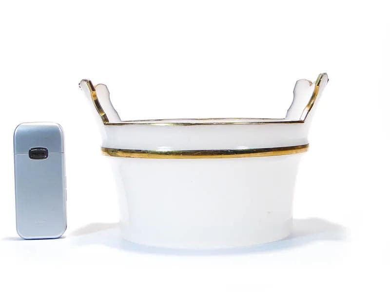 Jardiniere Biedermeier, white opaline glass, Austria, 19th c. - 27221