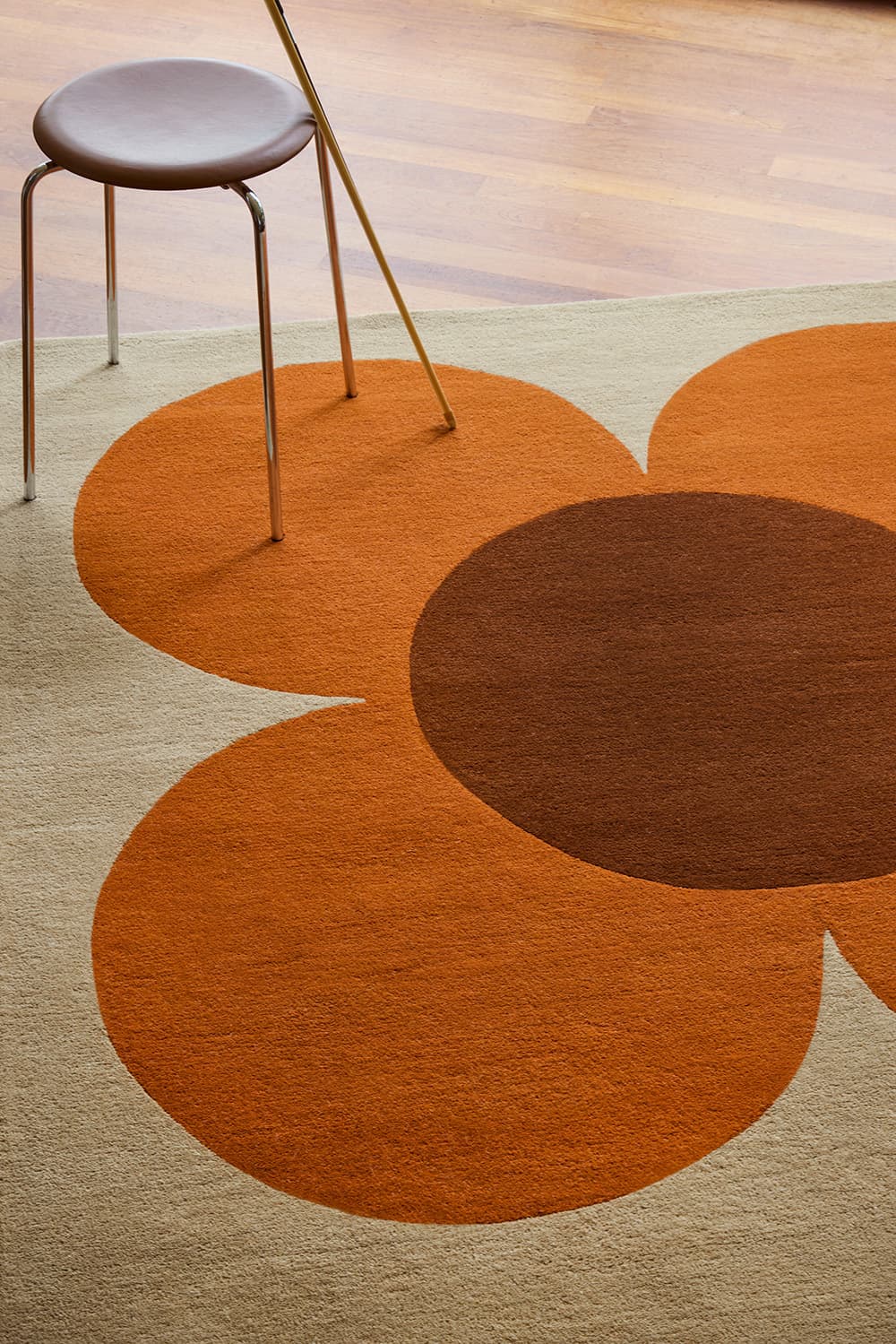 Dywan Flower Placement Pumpkin/Ecru beżowy, pomarańczowy, brązowy 200x280 cm, wełna, Orla Kiely - 374923
