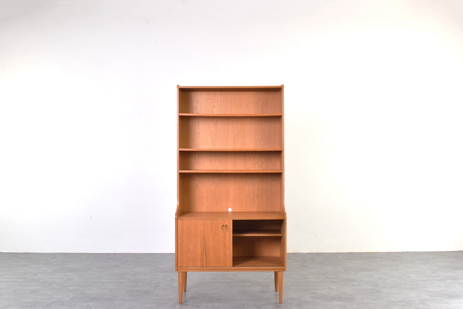Biblioteczka, dąb brązowy, Dania, lata 60. - 375638