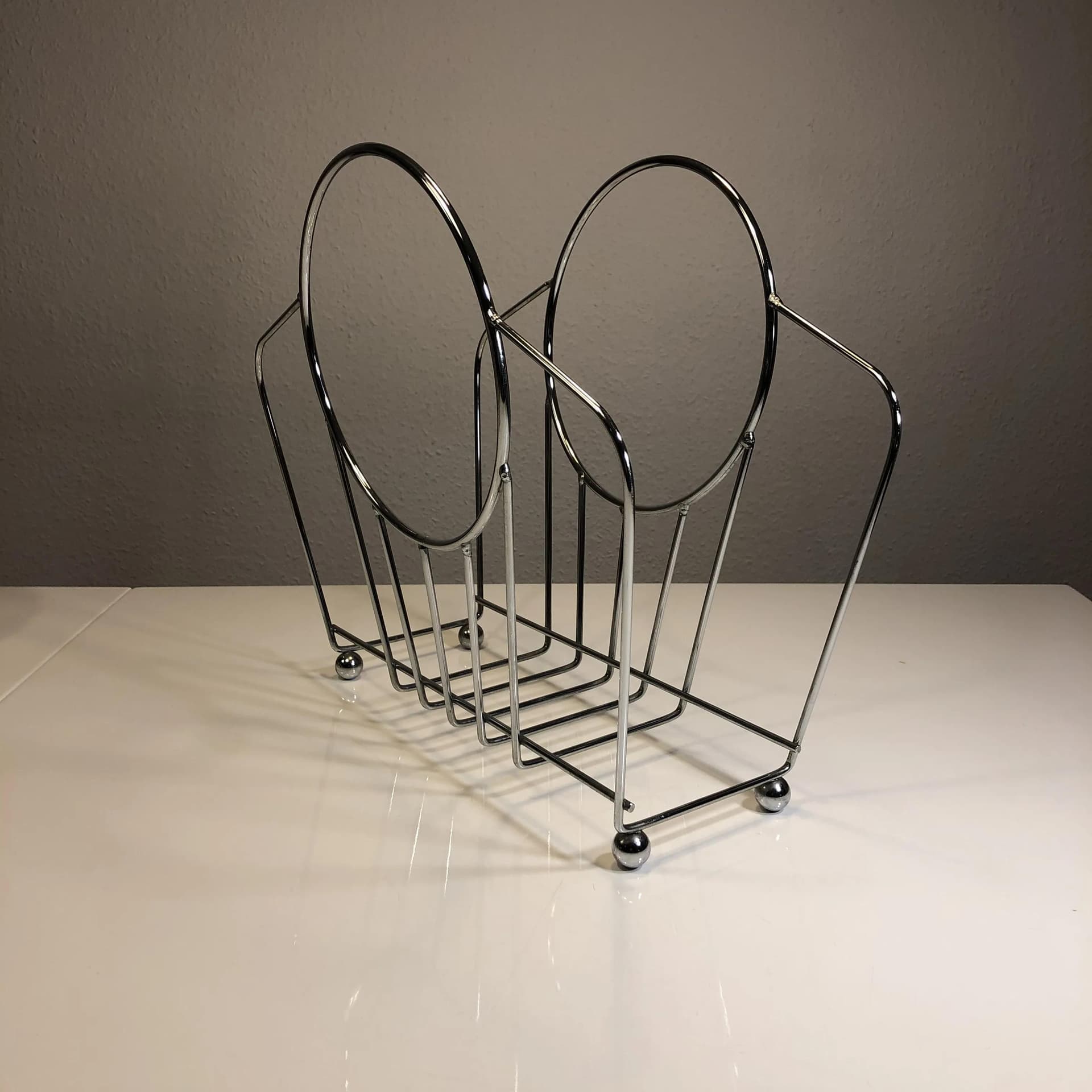 Gazetnik, chrom szary, Niemcy, lata 70. - 27368