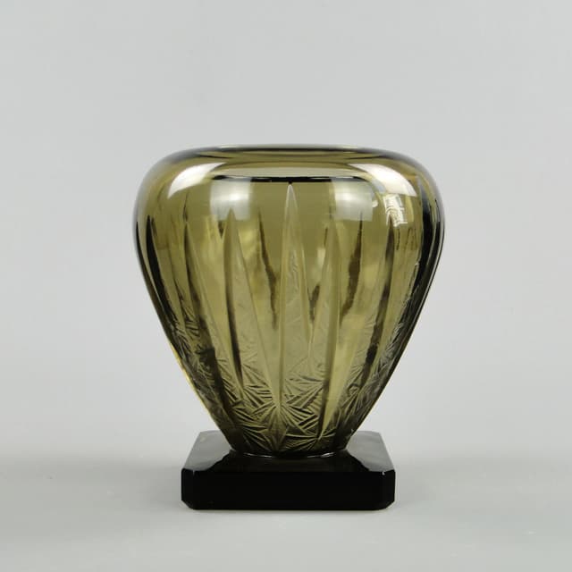 Wazon Art Deco, oliwkowy, kryształ, Moser, Czechy, lata 20. - WYMIARY