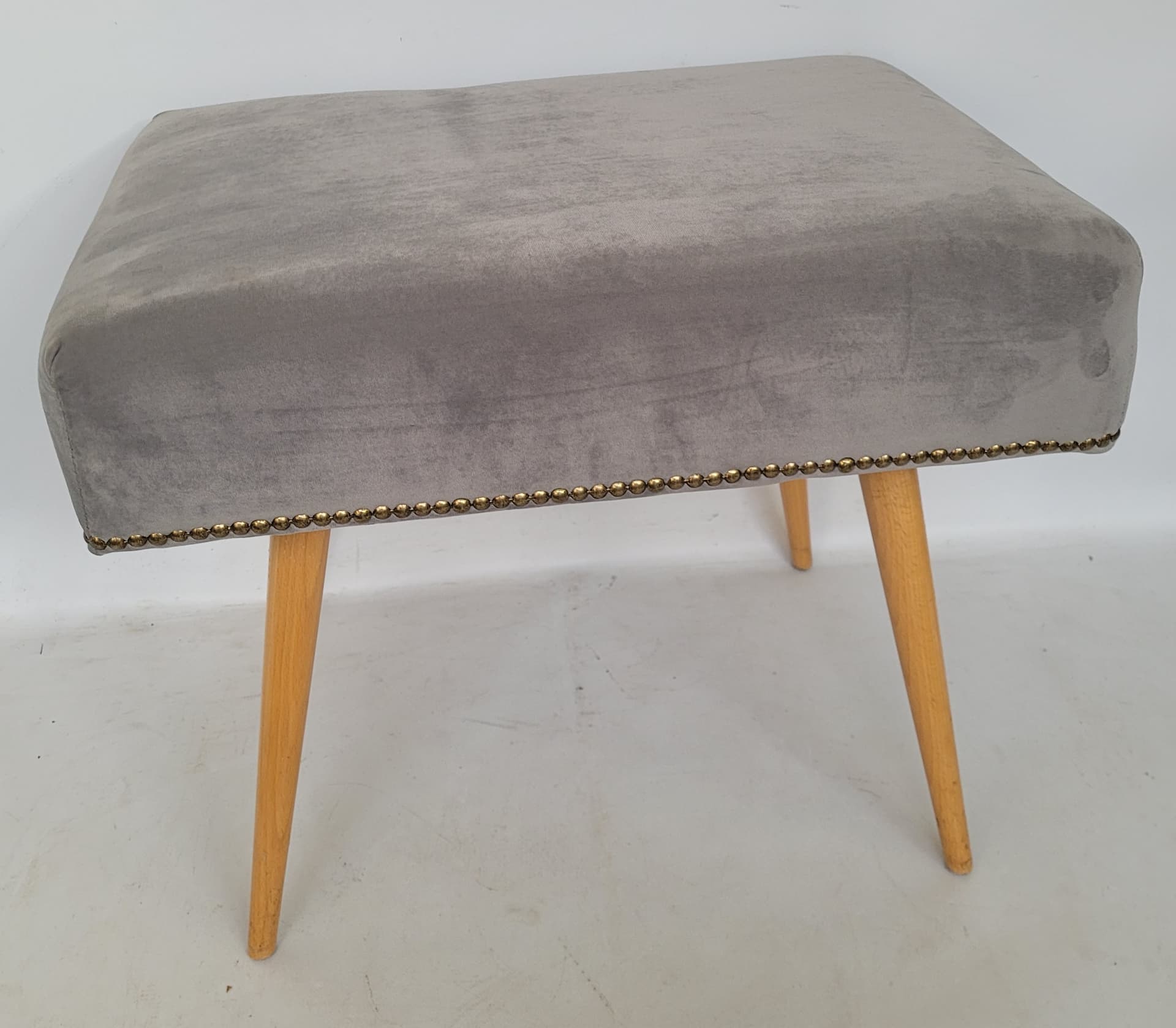 Stool Patyczak, grey velvet, light beech, Poland, 1970s. - 377280