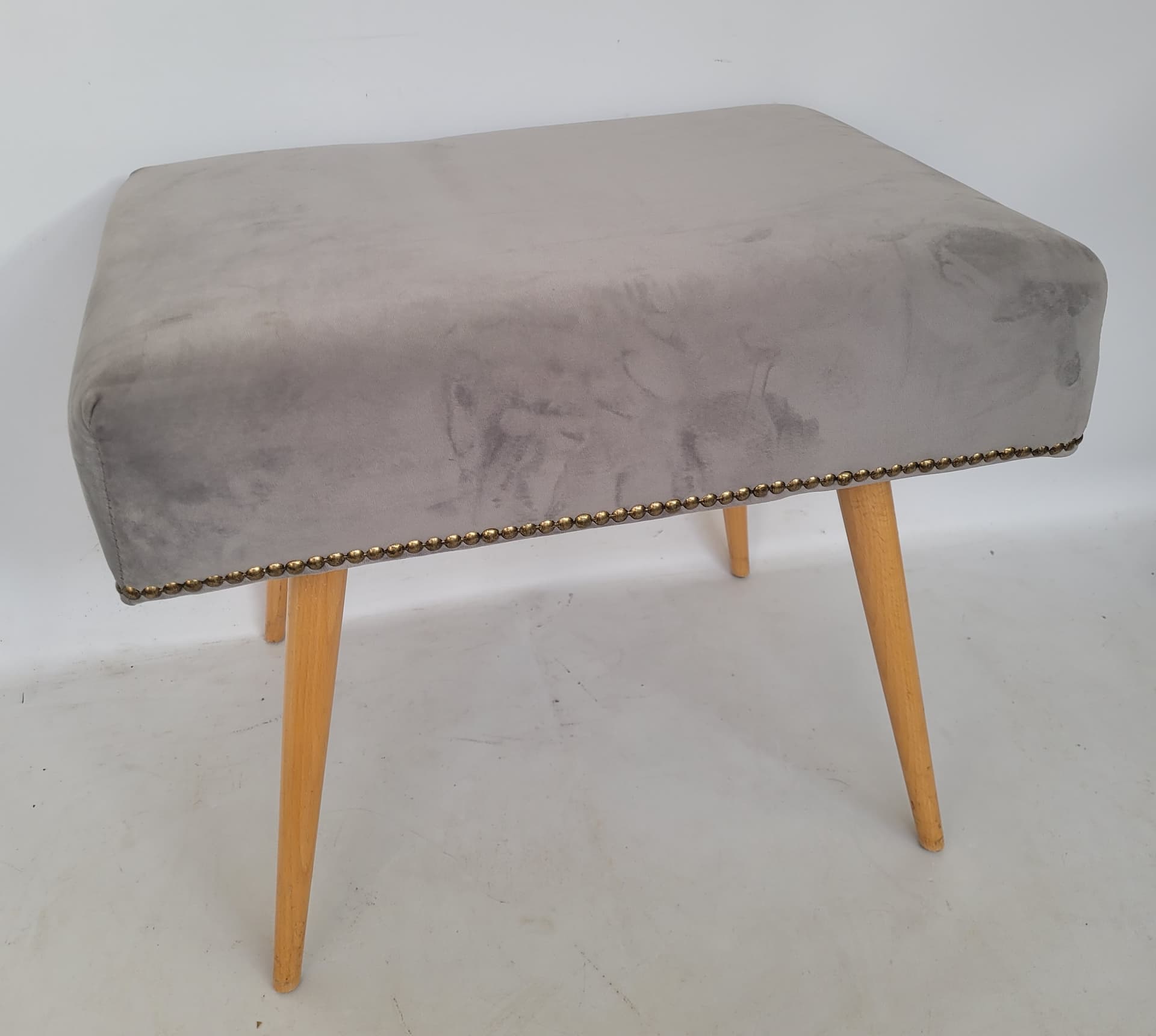 Stool Patyczak, grey velvet, light beech, Poland, 1970s. - 377279