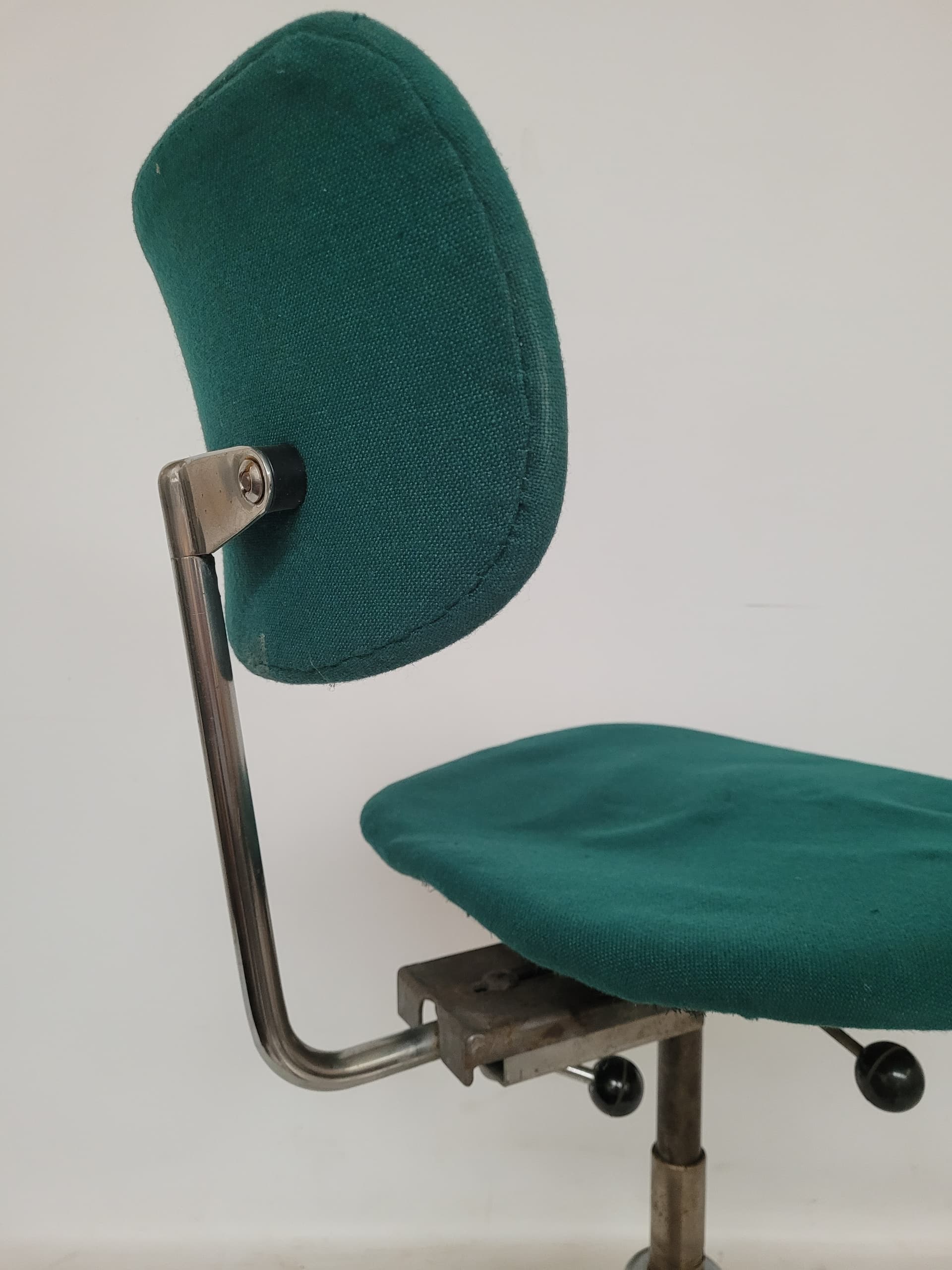 Office chair, green, fabric, chromed steel, by E. Eiermann, Germany, 1950s. - 377323