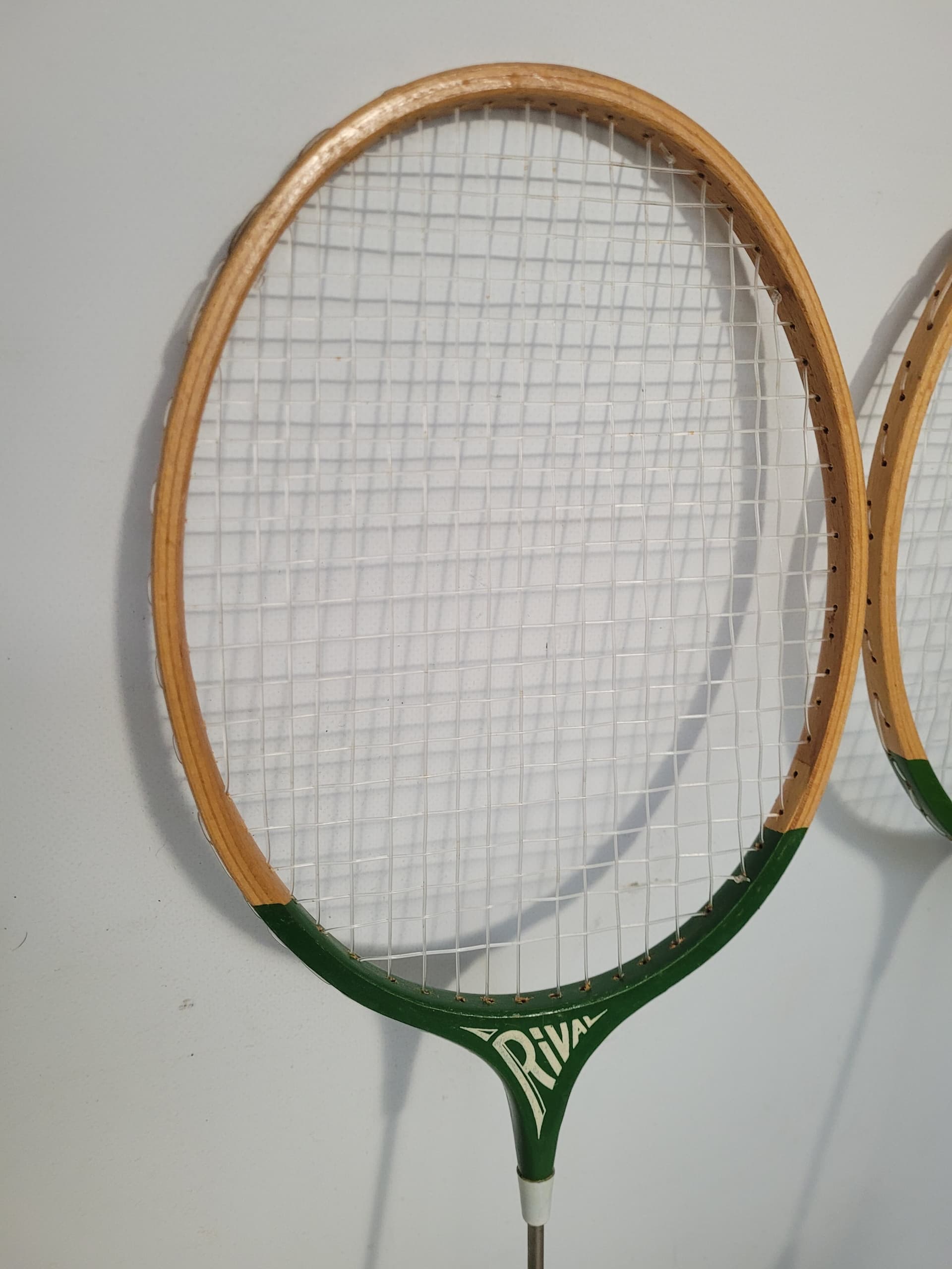Set of two badminton rackets, brown wood, stainless steel, Germania, 1970s - 377348