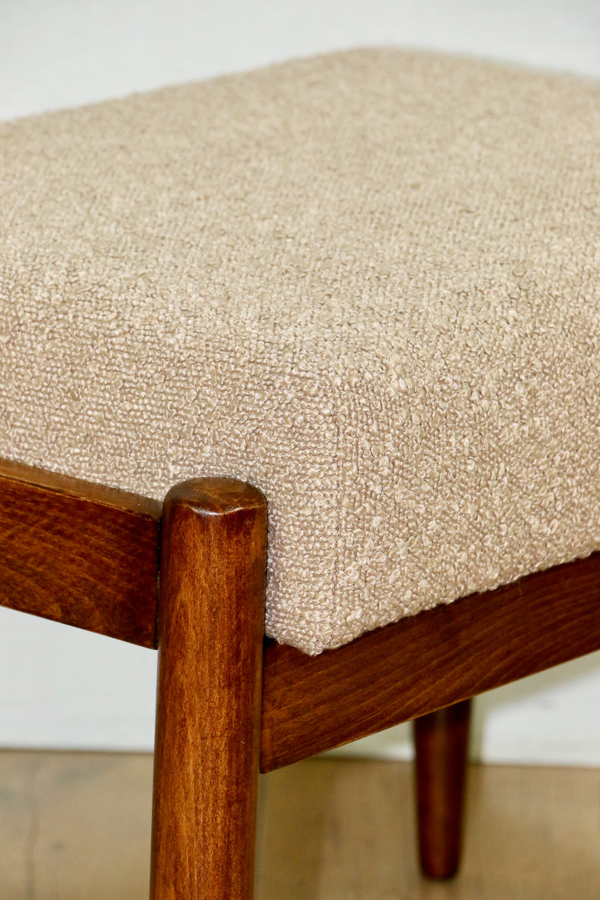 Stool, beige-gold bouclé, brown beech, by E. Homa, Poland, 1970s - 377489