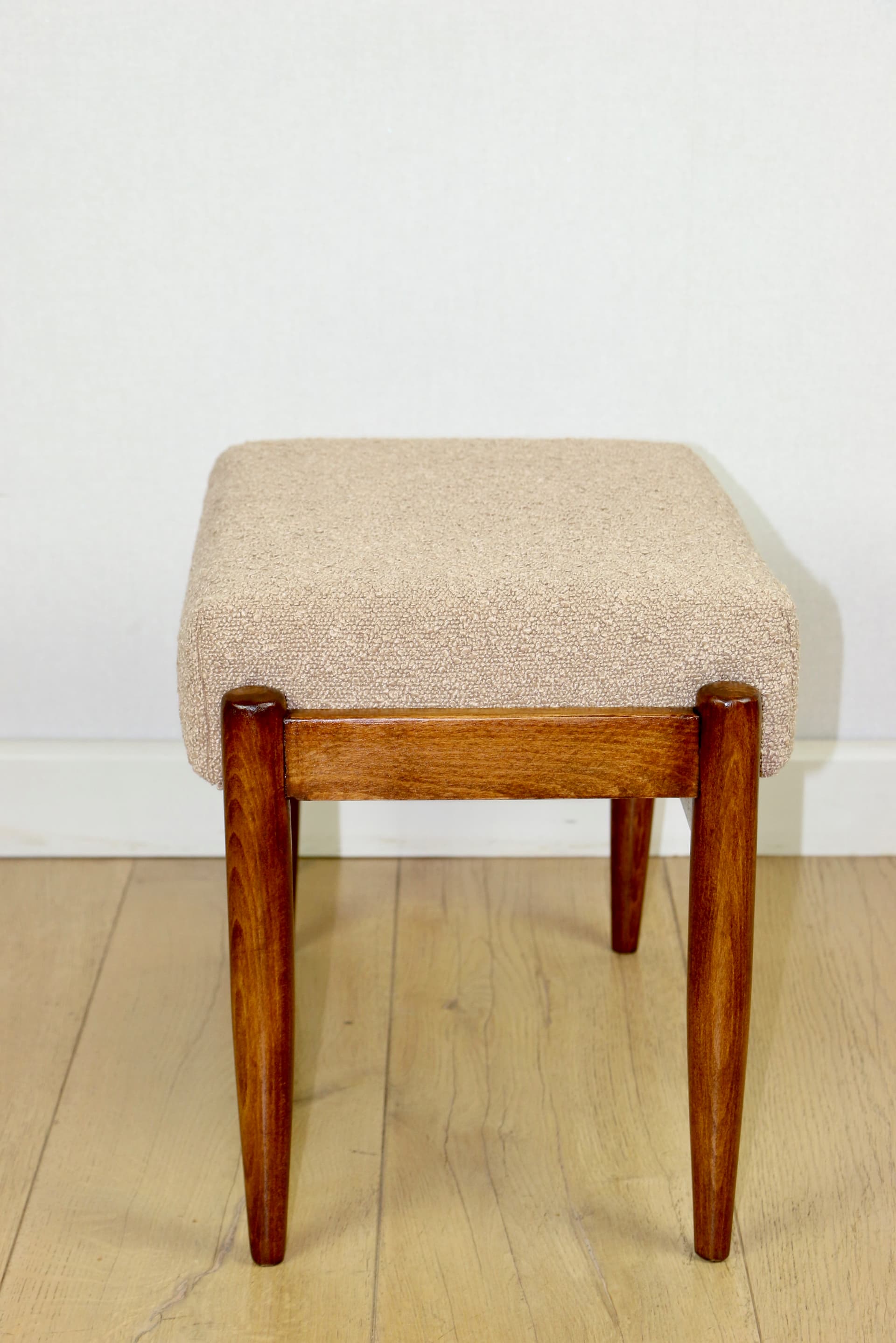 Stool, beige-gold bouclé, brown beech, by E. Homa, Poland, 1970s - 377488