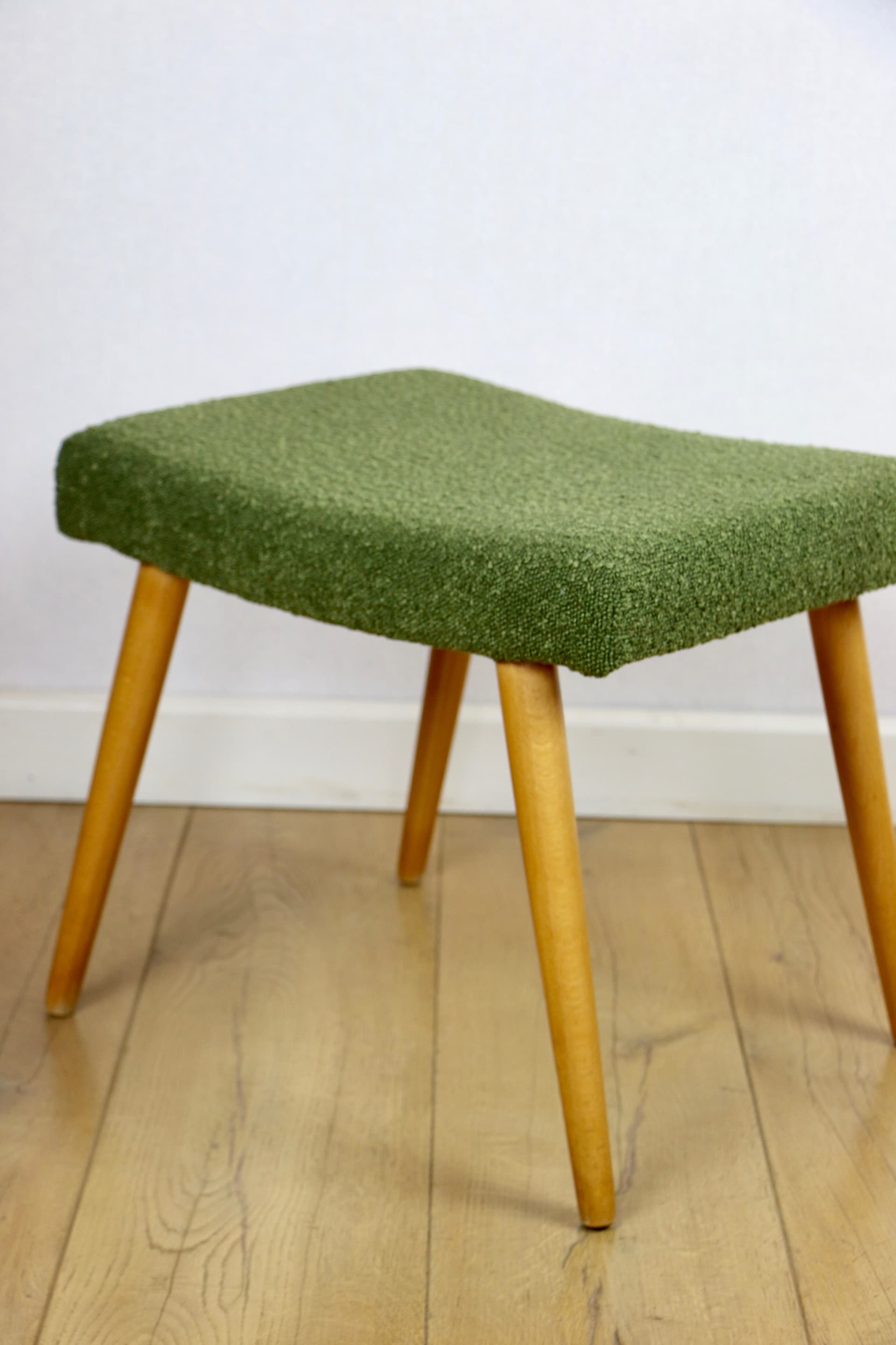 Stool, green bouclé, natural beech, Poland, 1970s - 377533