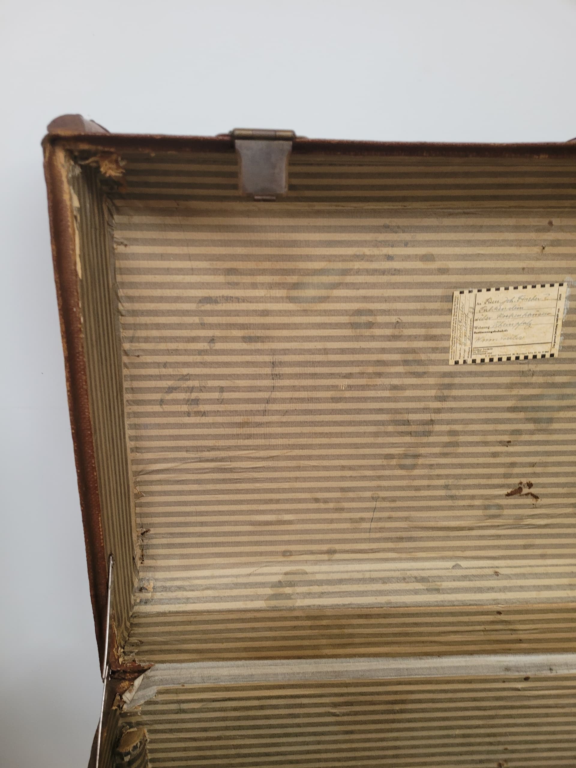 Travel trunk, brown, canvas, wood, leather, brass, 1920s - 377603