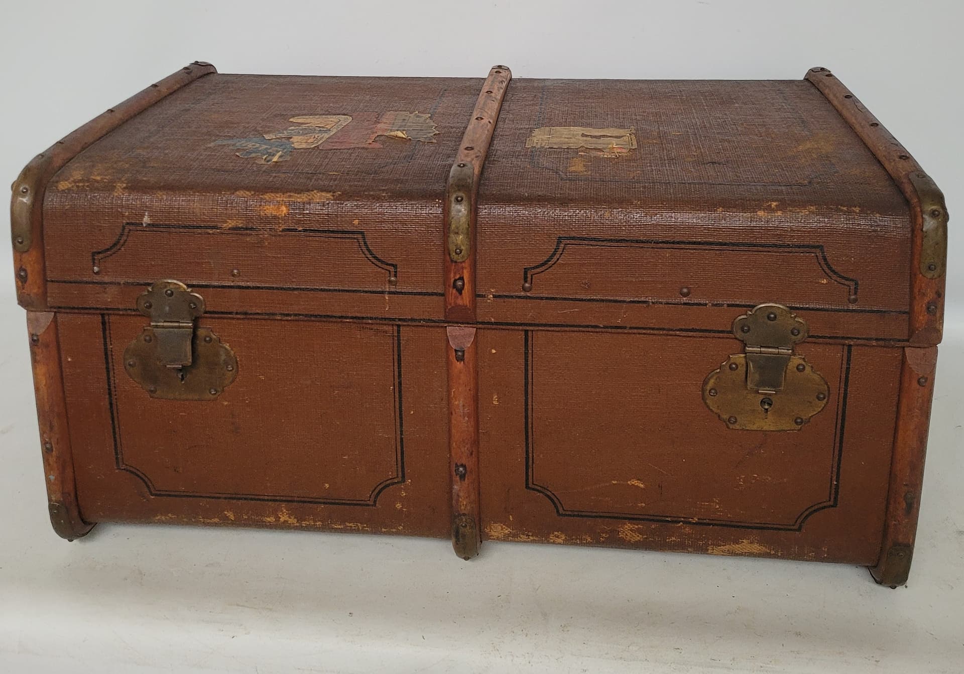 Travel trunk, brown, canvas, wood, leather, brass, 1920s - 377606