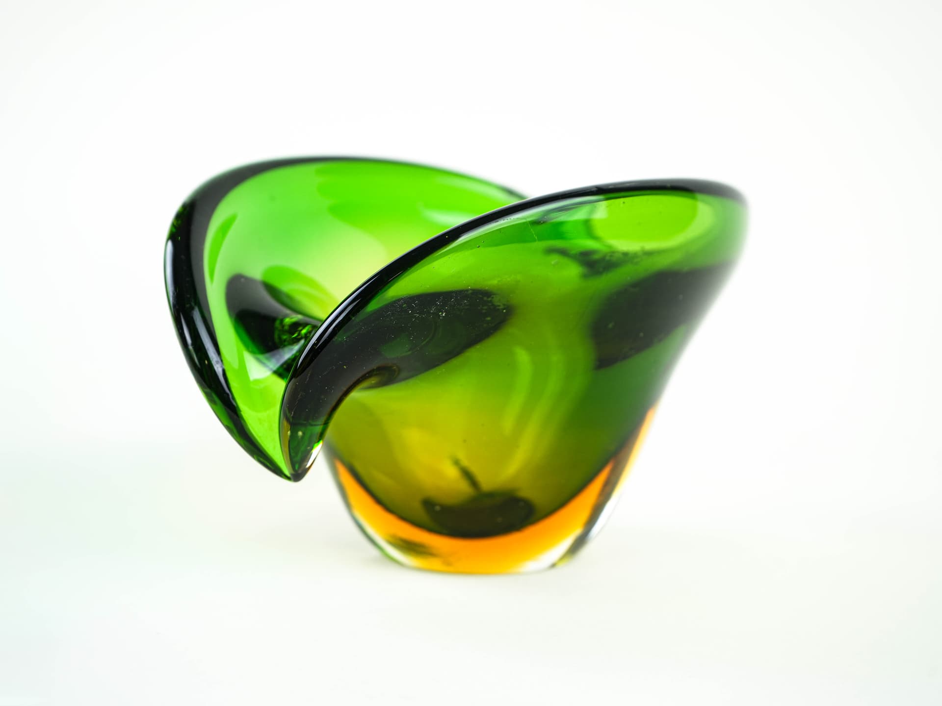 Bowl Sommerso, green yellow, glass, Murano, Italy, 1960s. - 377711