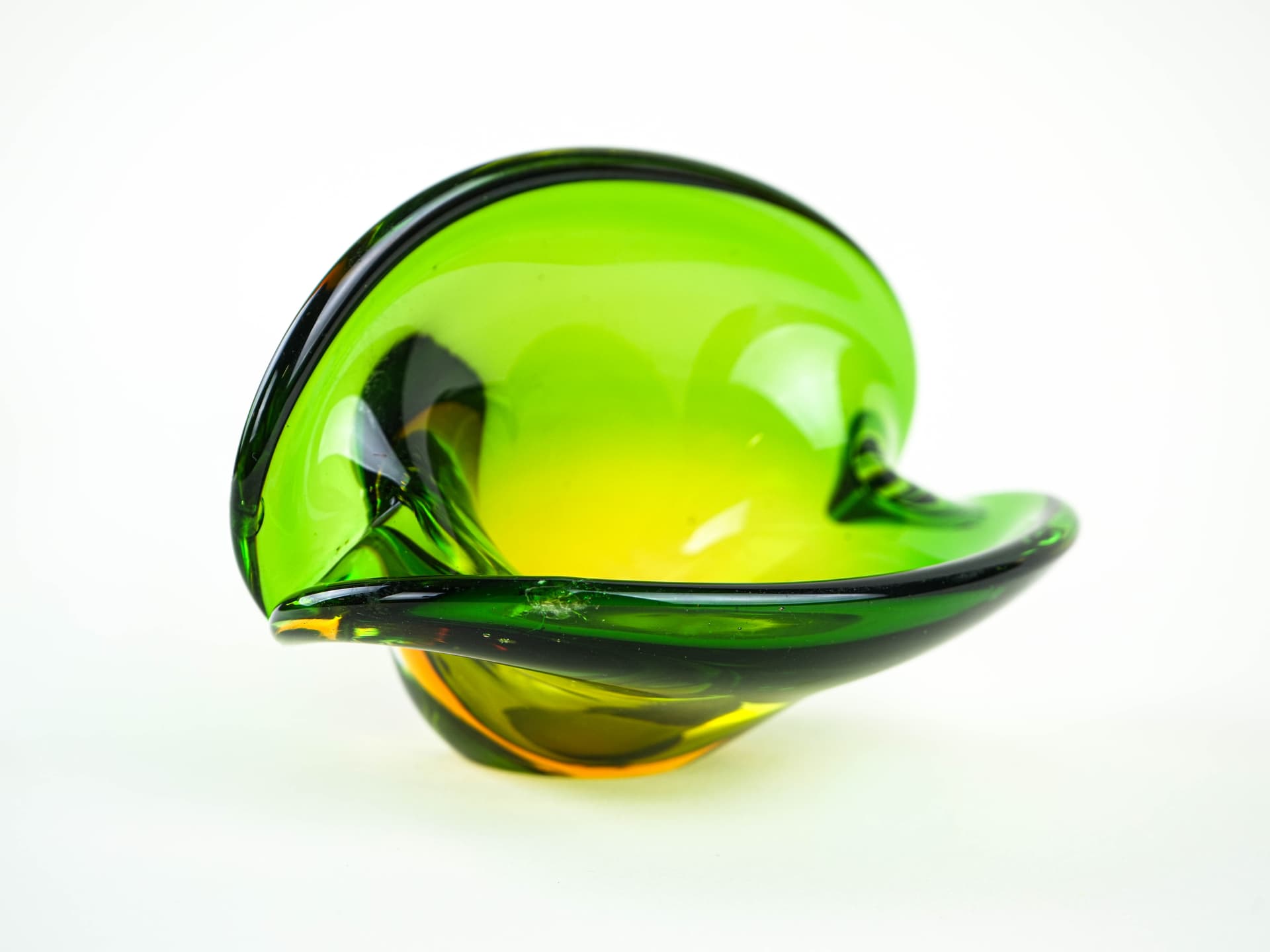 Bowl Sommerso, green yellow, glass, Murano, Italy, 1960s. - 377712