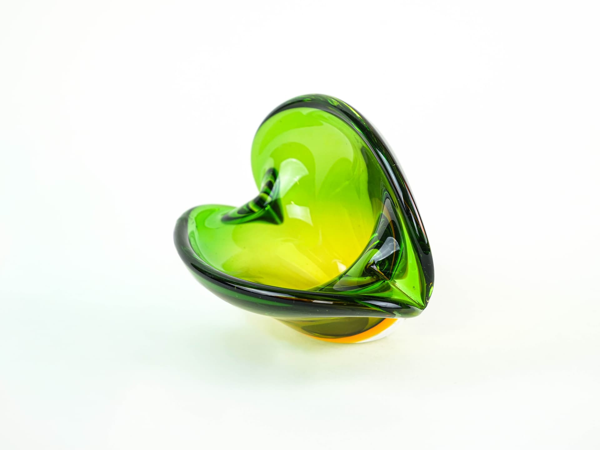 Bowl Sommerso, green yellow, glass, Murano, Italy, 1960s. - 377705