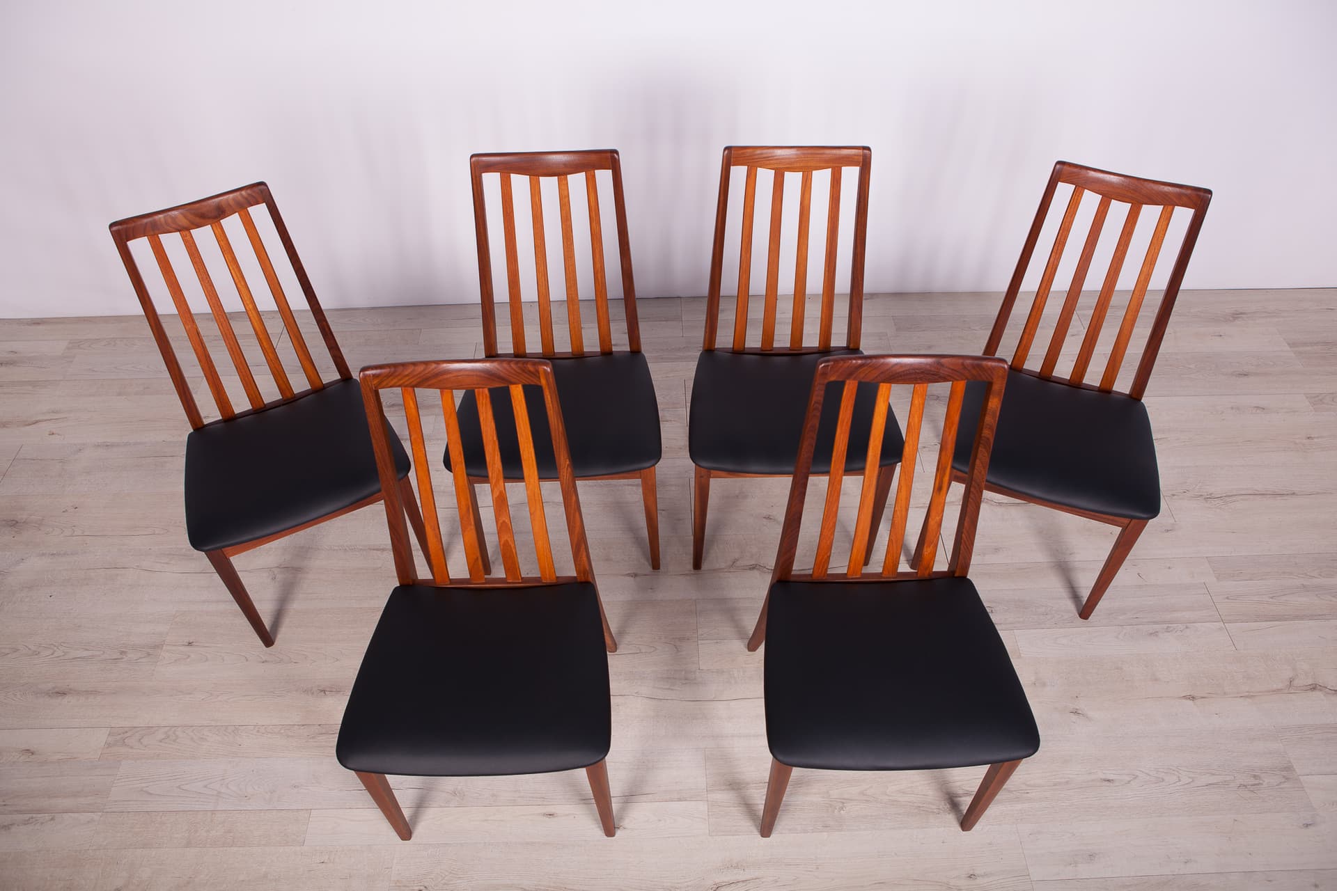 Set of Six Chairs, teak, black leather, by L. Dandy, G-Plan, United Kingdom, 1960s. - 377728