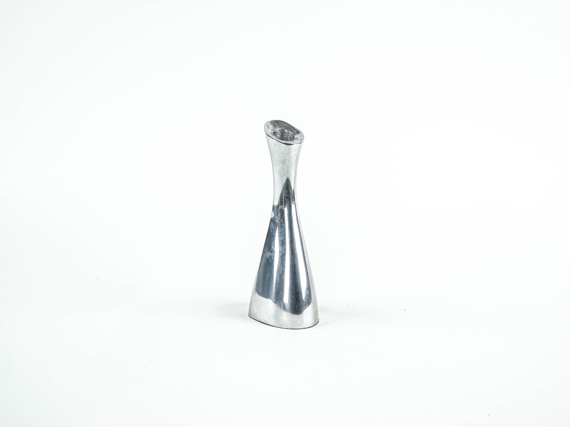Candlestick Organic Modern, silver aluminium, Europe, 1970s. - 377815