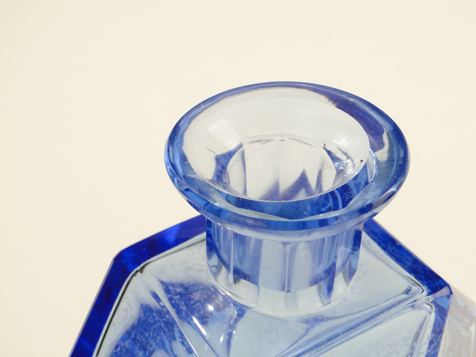Decanter Art Deco, blue crystal, Moser, Czechoslovakia, 1930s - 377938