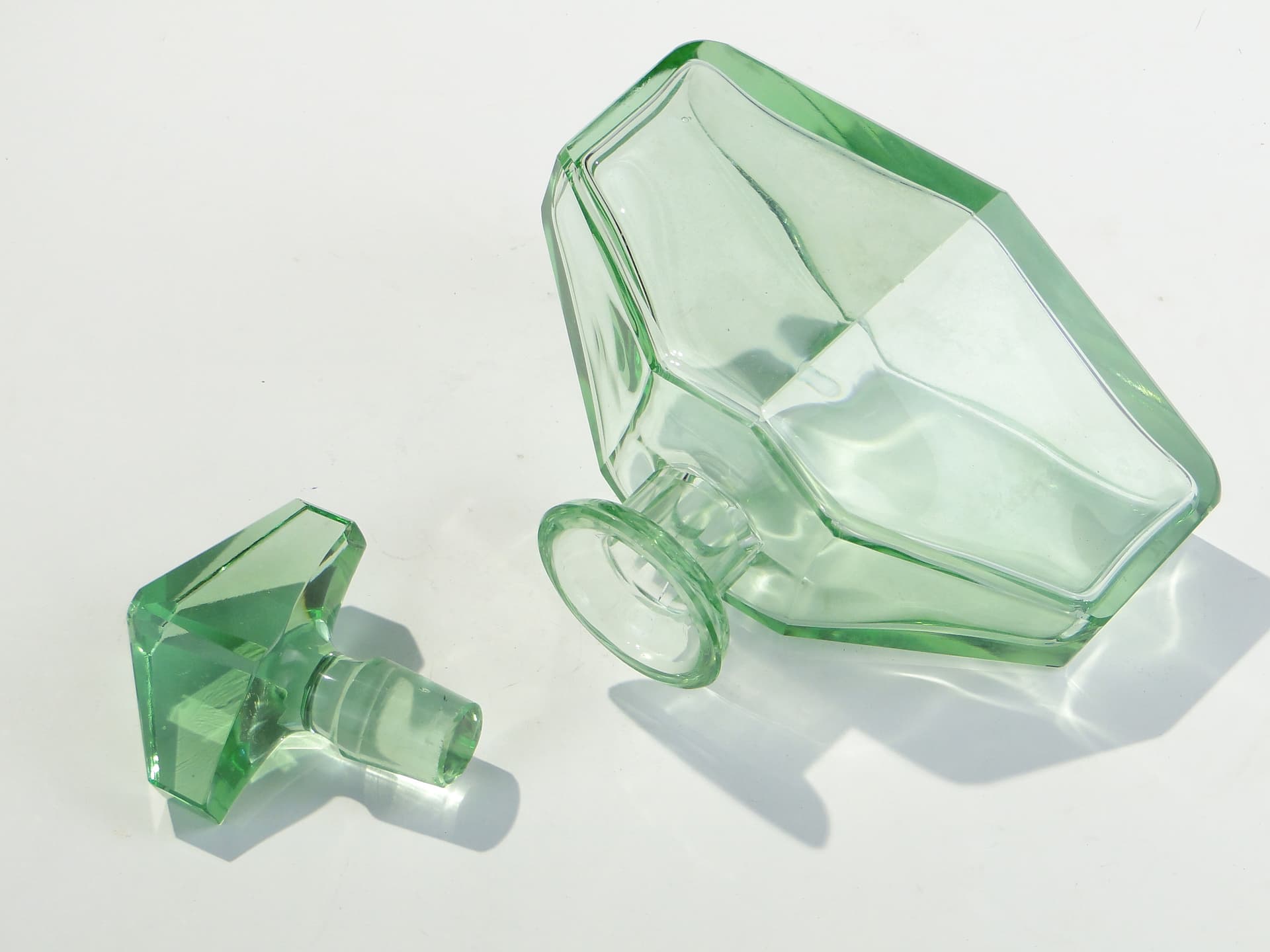 Decanter, green crystal, Moser, Czechia, 1930s - 377951