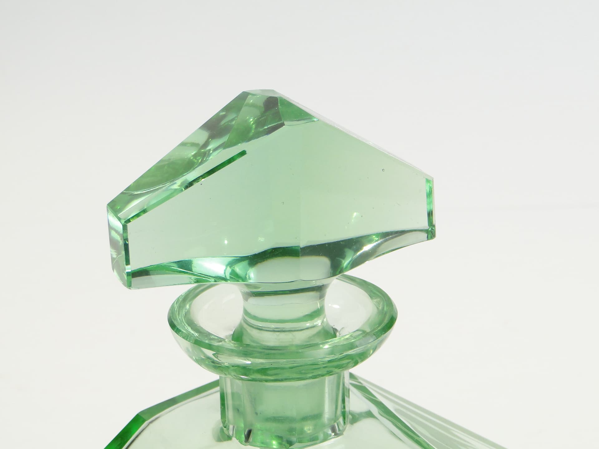 Decanter, green crystal, Moser, Czechia, 1930s - 377945