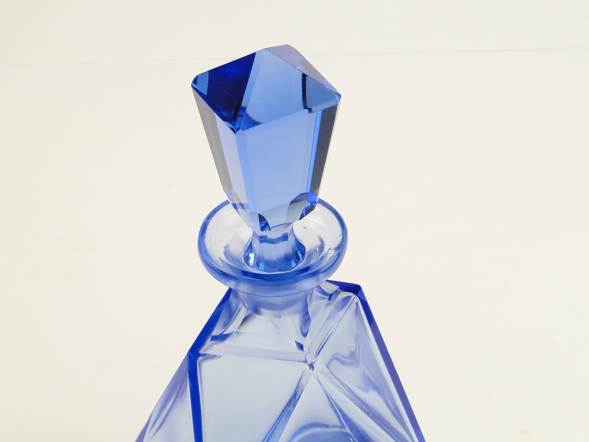 Decanter Art Deco, blue crystal, Europe, 1930s - 377959