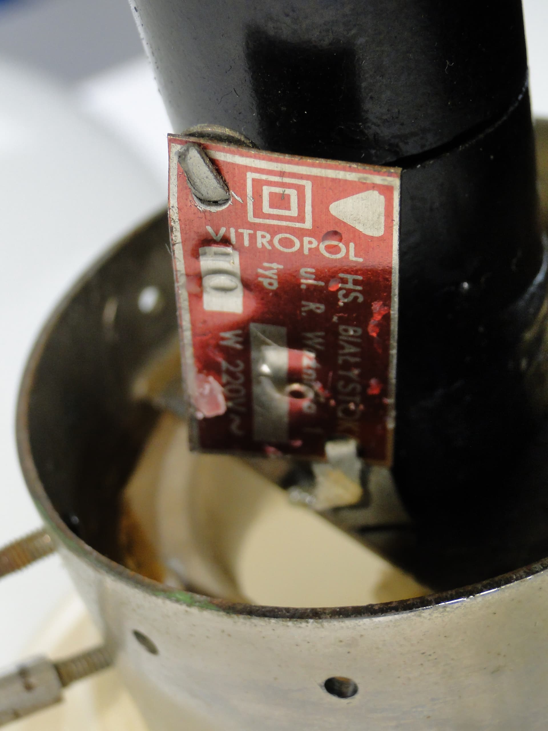 Lampa stołowa, brązowy szkło, biały szkło, metal, Zakłady Elektryczne Virtpol, Polska, lata 50. - 377997