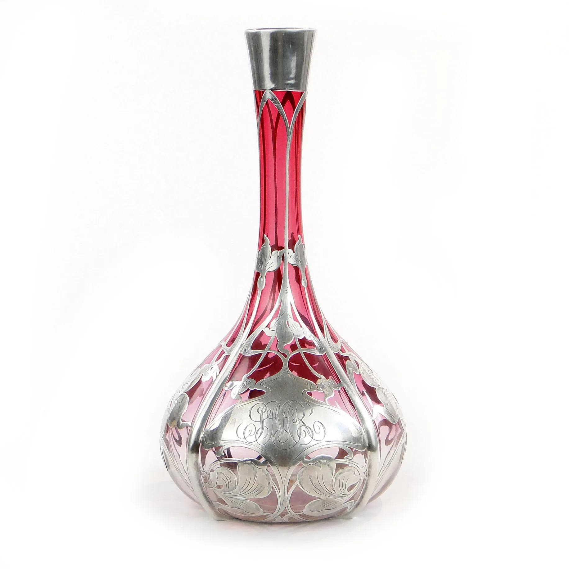 Wazon secesyjny, czerwień rubinowa, szkło, srebro, Novosad & syn, Czechy, początek XX w.