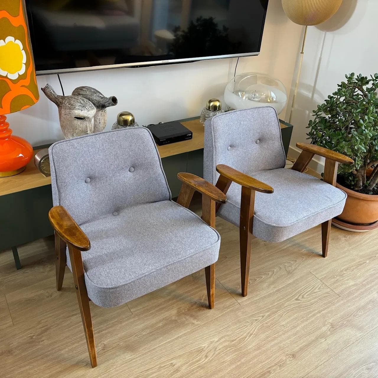 Pair of armchairs, type 366, grey upholstery, brown beech, by J. Chierowski, Dolnośląska Fabryka Mebli w Świebodzicach, Poland, 1960s. - 27725