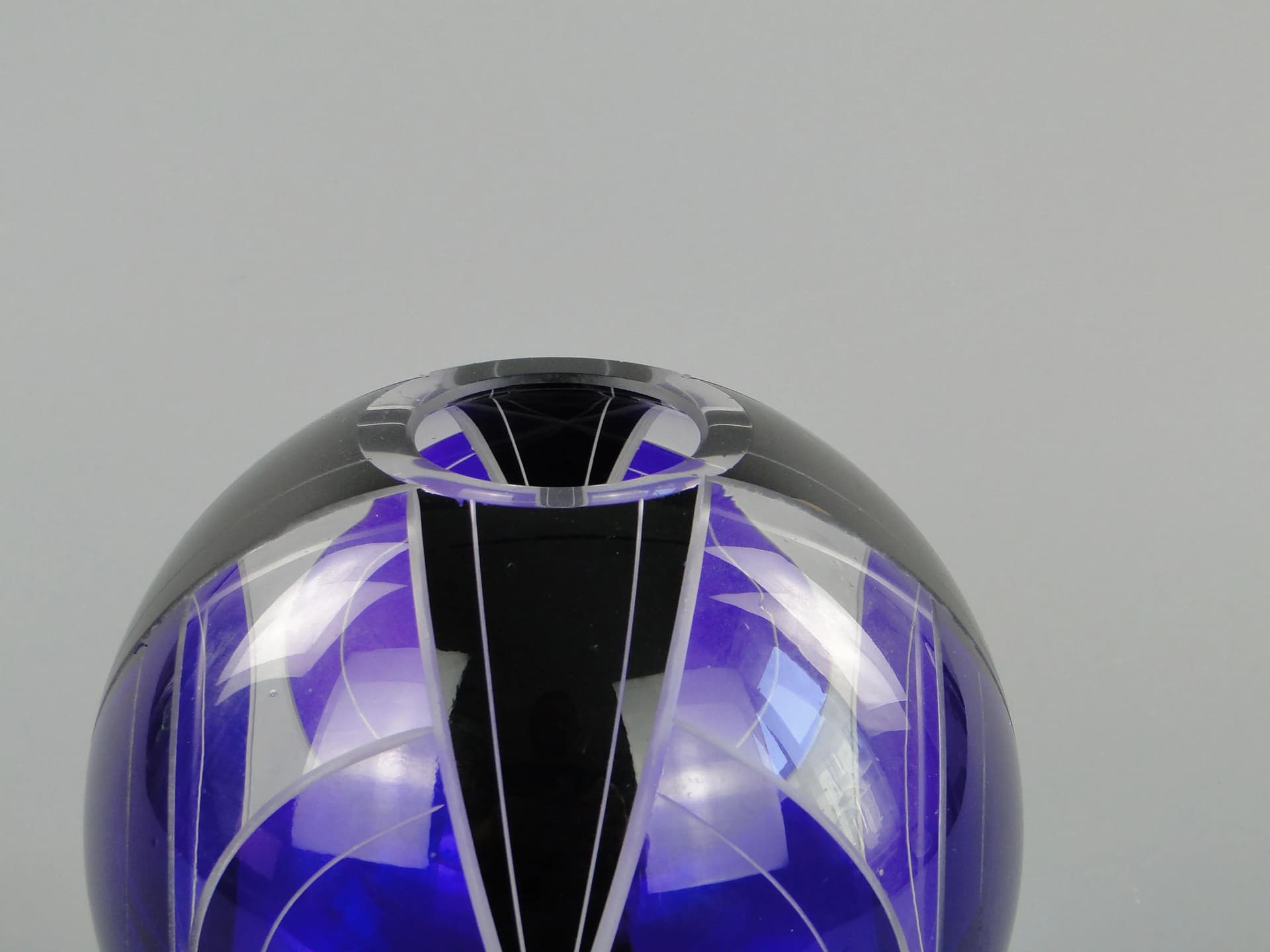 Wazon Art Deco, kryształ niebieski, proj. K. Palda, Czechosłowacja, lata 30. - 27772