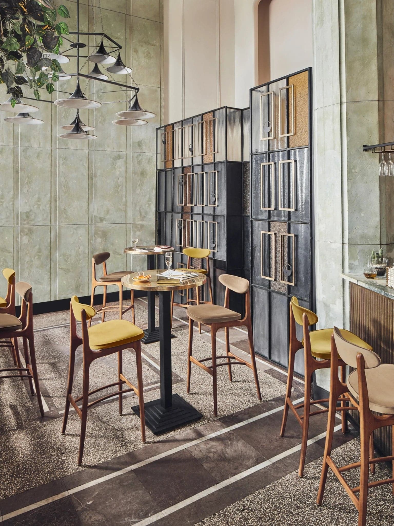 Krzesło barowe 200-190 M/75 Velvet Bottle Green, velvet butelkowa zieleń, jesion, 366 Concept - 28065