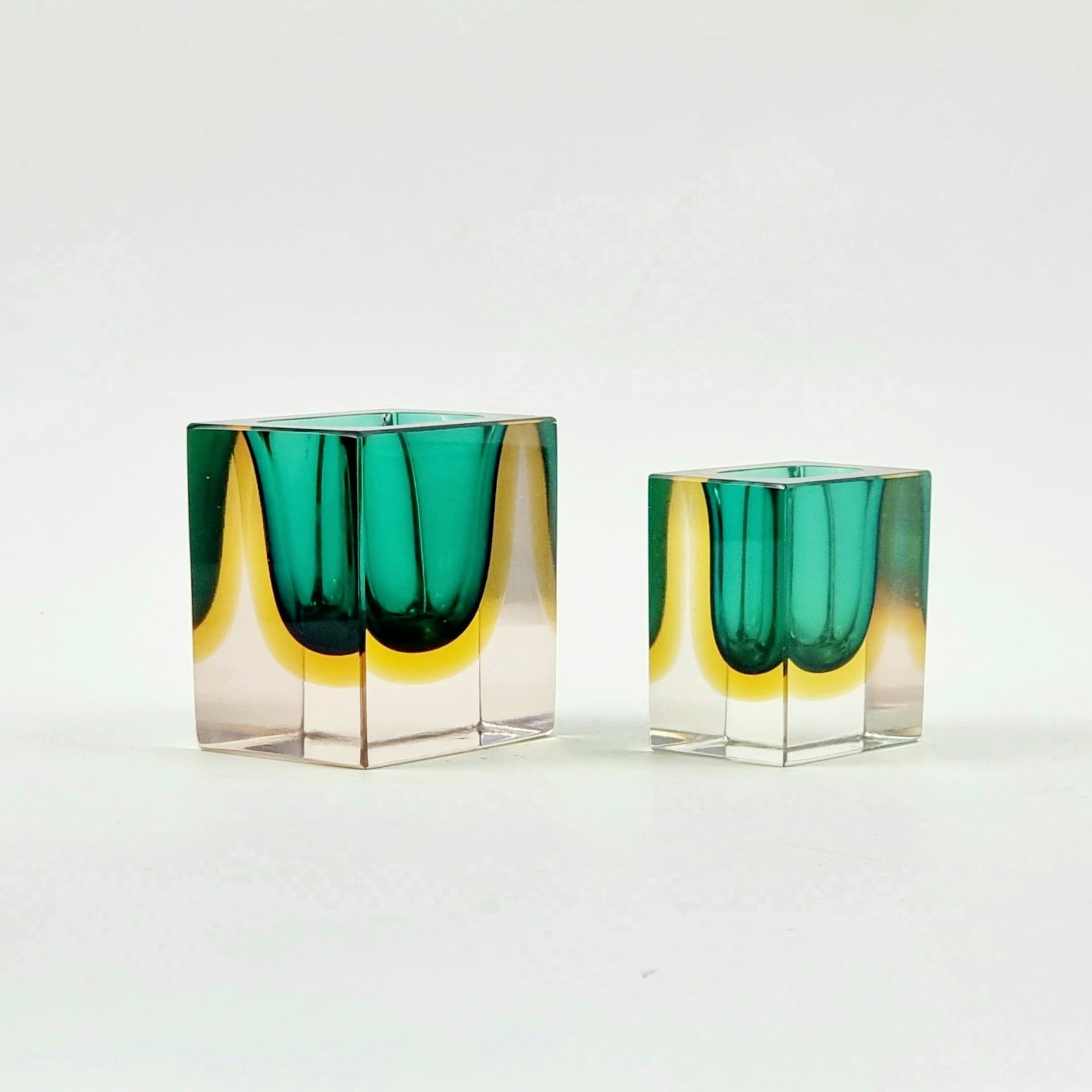 Pair of dishes Sommerso, Murano glass green yellow clear, by F. Poli, Seguso Vetri D'Arte, Italy, 1970s. - 381681