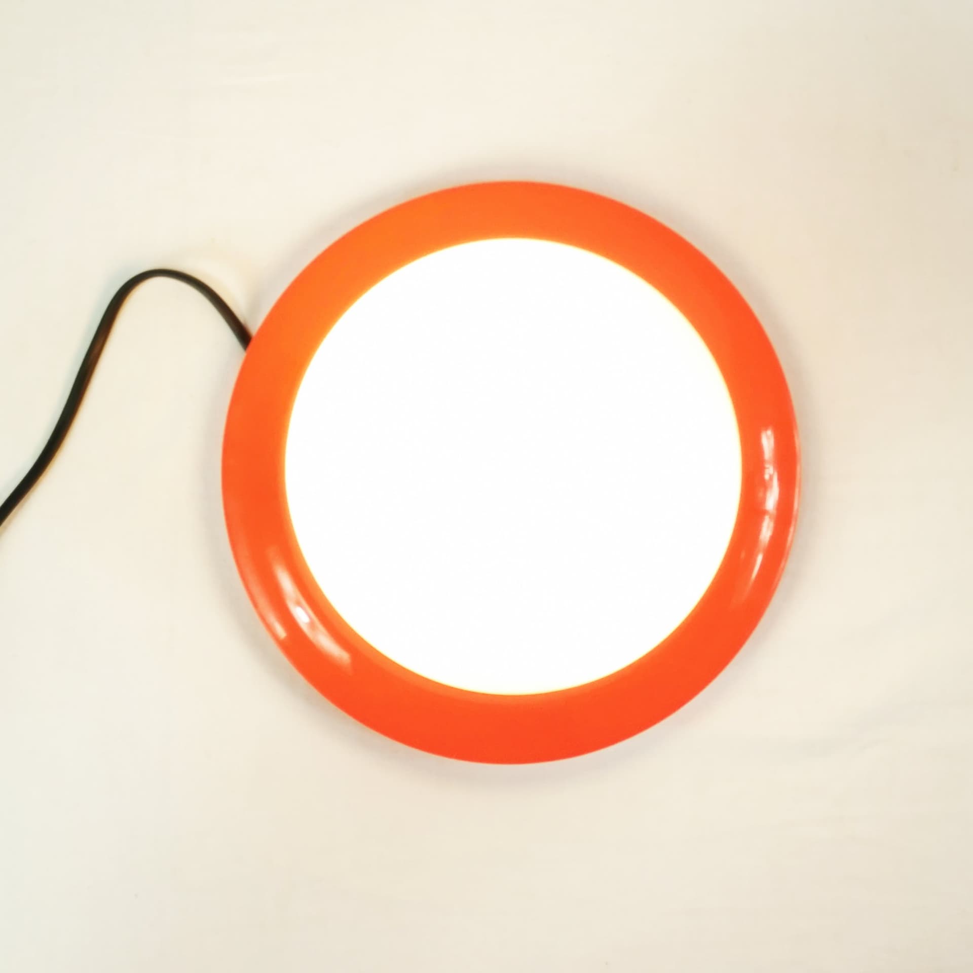 Lampa Space Age, plastik czerwony, szkło białe, Polska, lata 60. - 381700