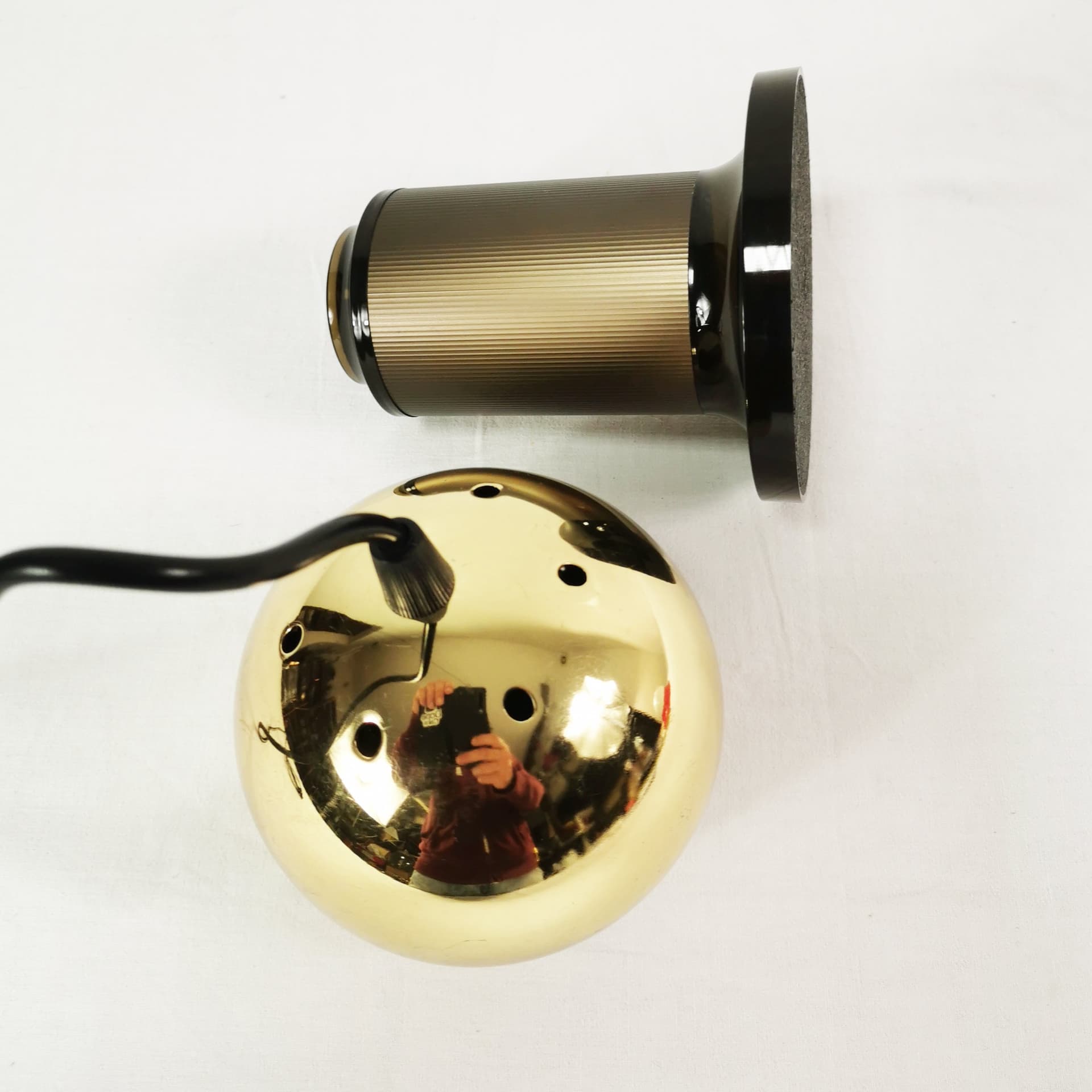 Lampa stołowa Space Age, metal złoty, plastik czarny, Berendsohn, Niemcy, lata 70. - 381711