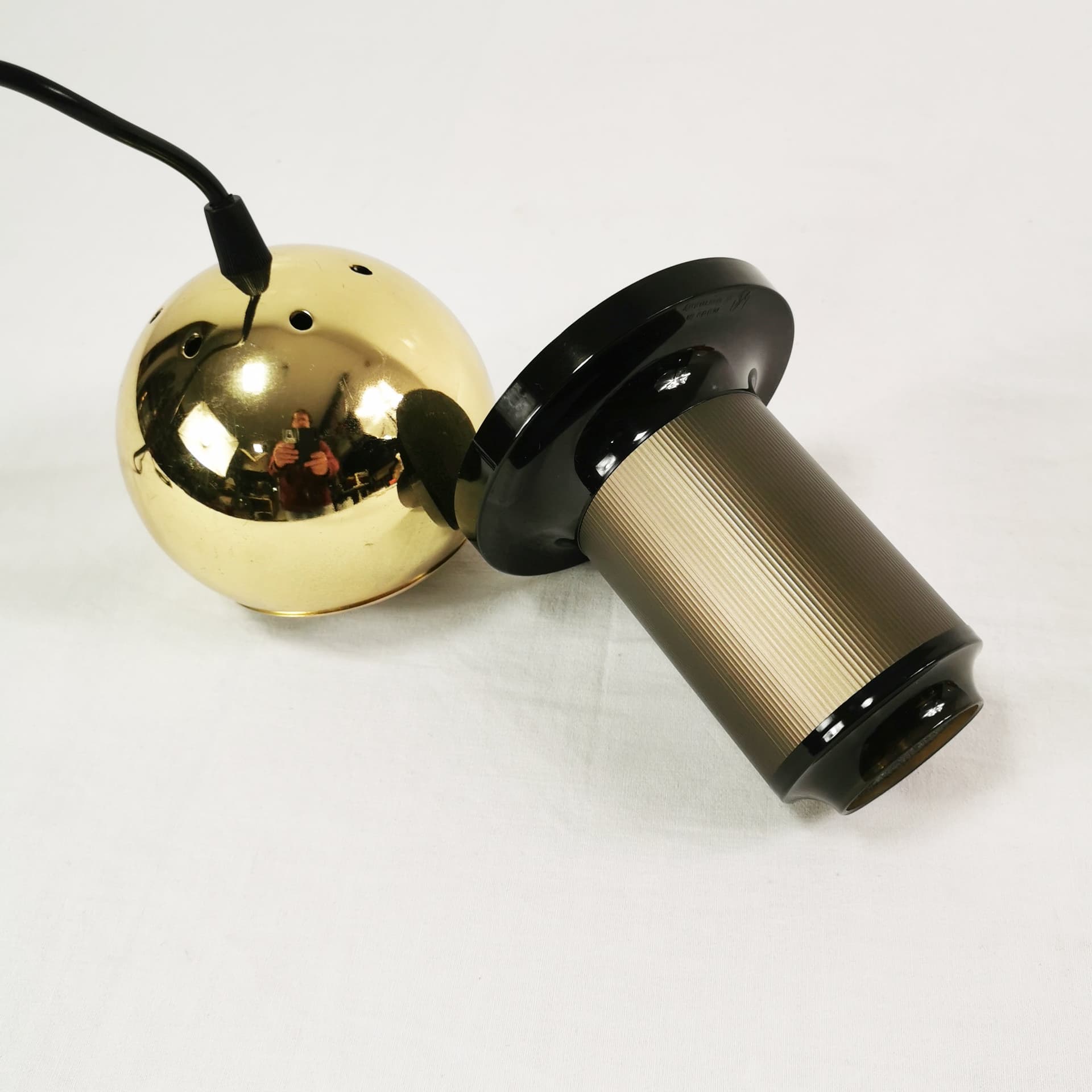 Lampa stołowa Space Age, metal złoty, plastik czarny, Berendsohn, Niemcy, lata 70. - 381713